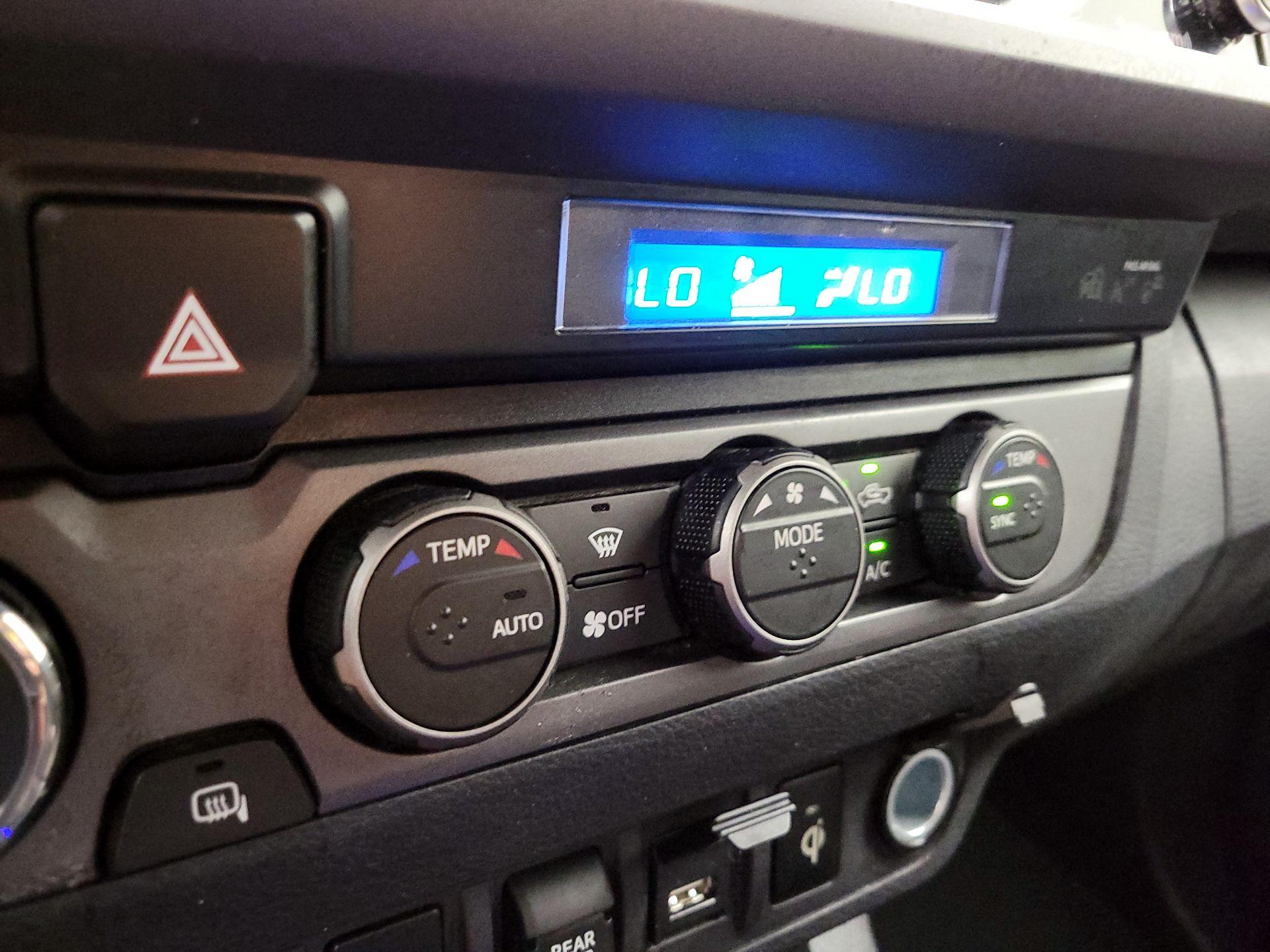 Thumbnail: 2021 Toyota Tacoma - 16