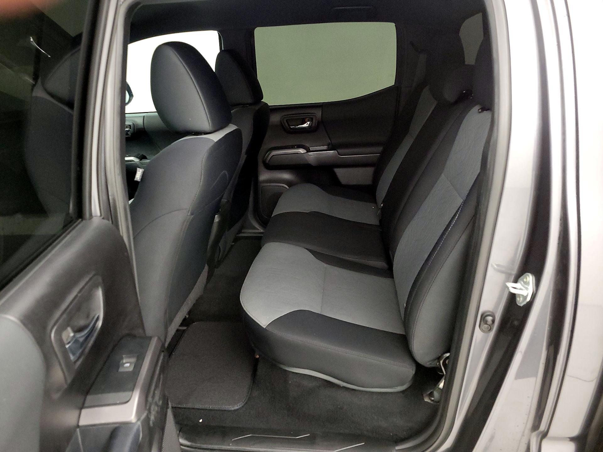 Thumbnail: 2021 Toyota Tacoma - 19