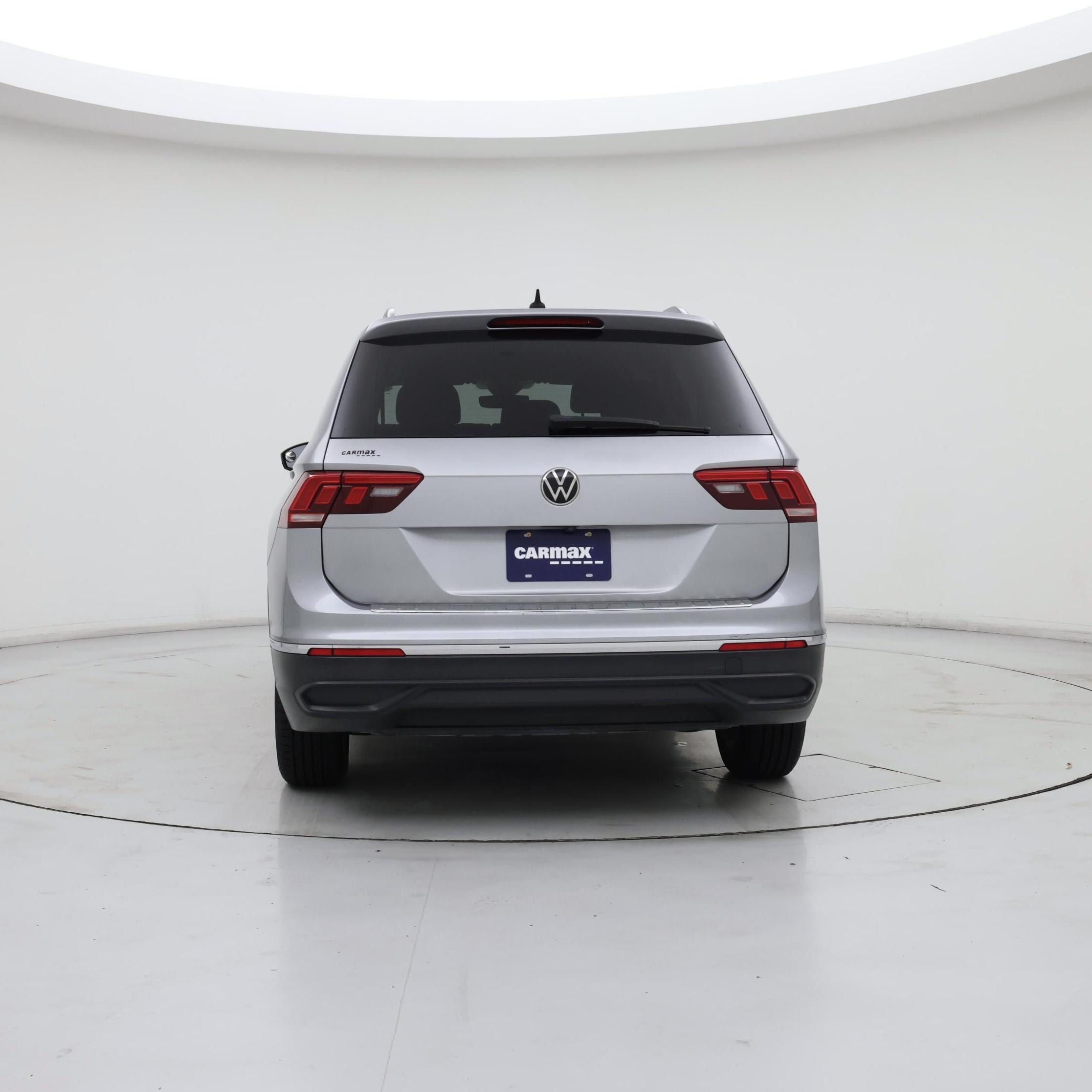 Thumbnail: 2022 Volkswagen Tiguan - 6