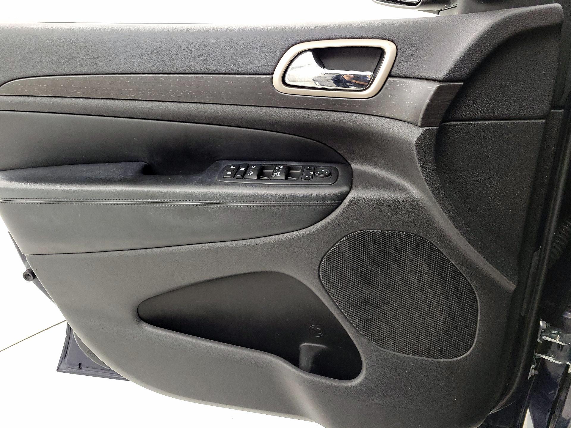 Thumbnail: 2017 Jeep Grand Cherokee - 12