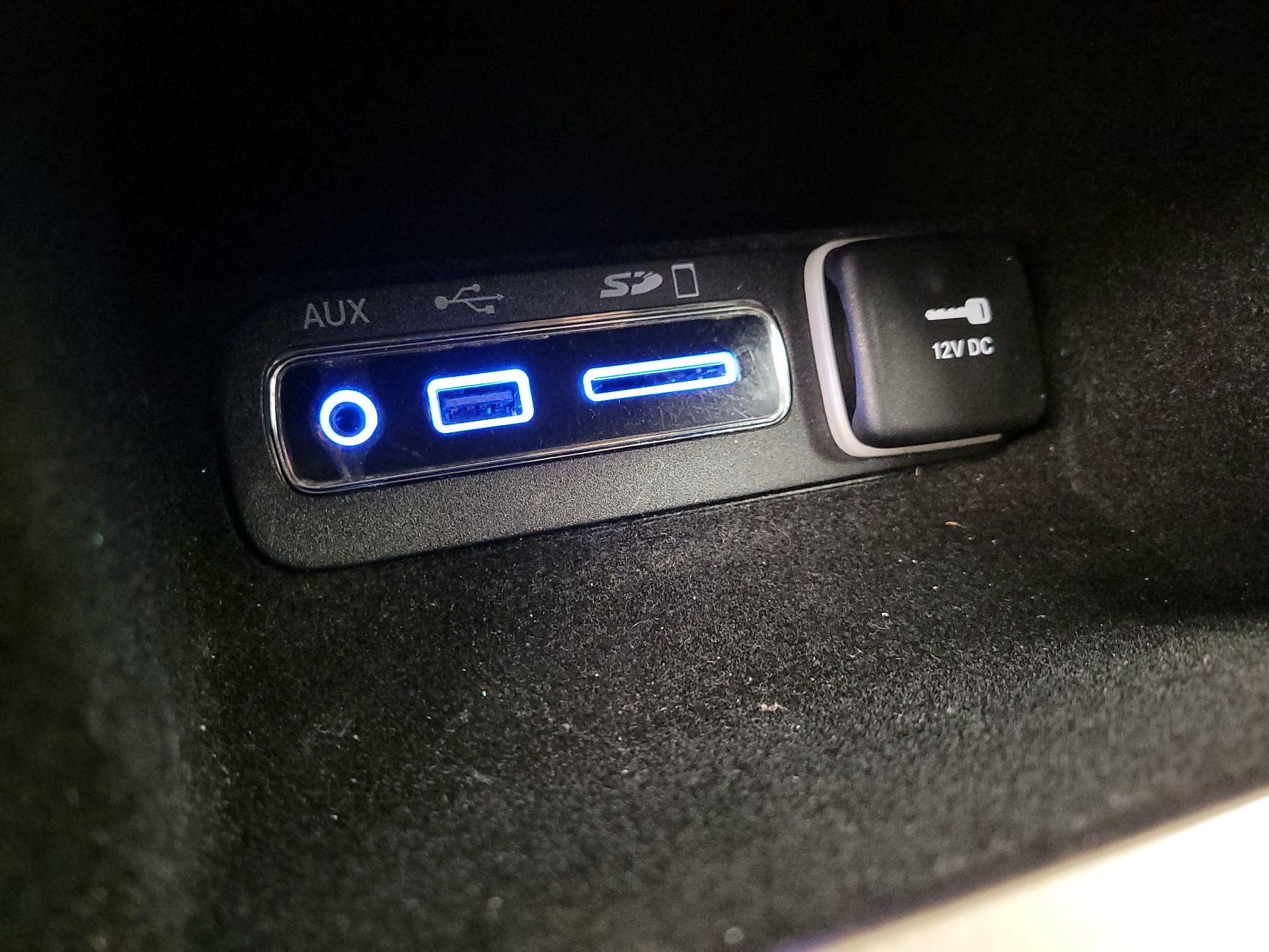 Thumbnail: 2017 Jeep Grand Cherokee - 18