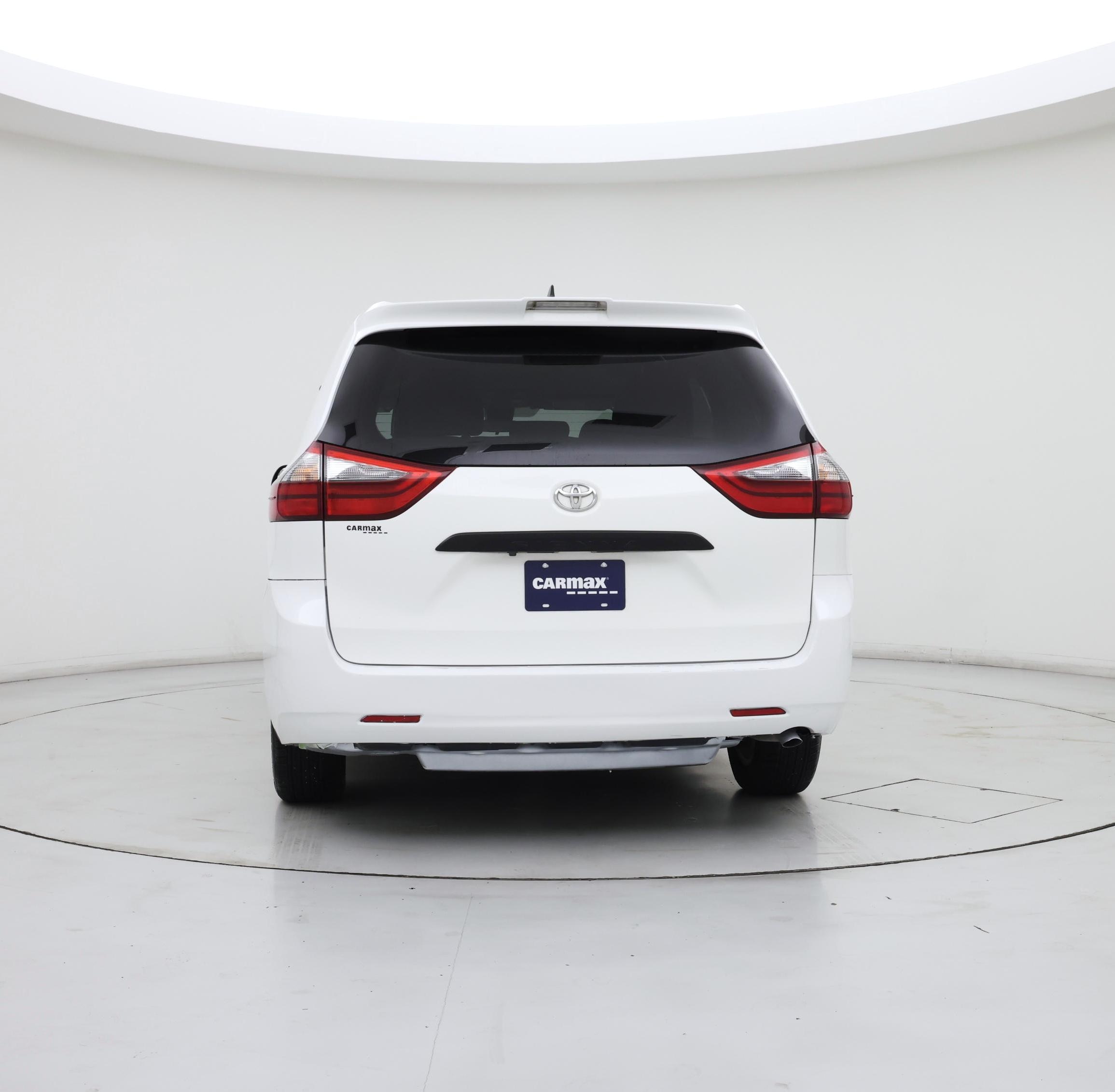 Thumbnail: 2020 Toyota Sienna - 6