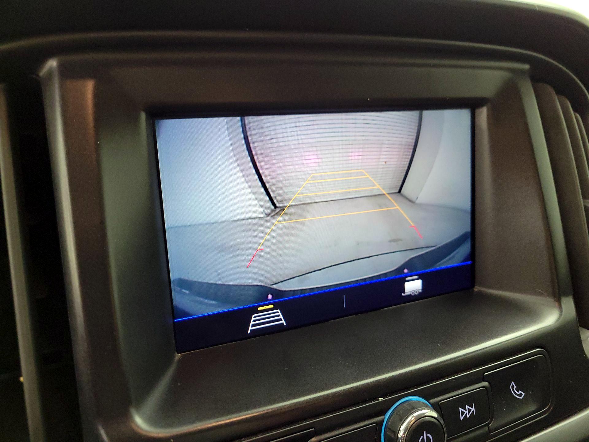 Thumbnail: 2022 Chevrolet Colorado - 14