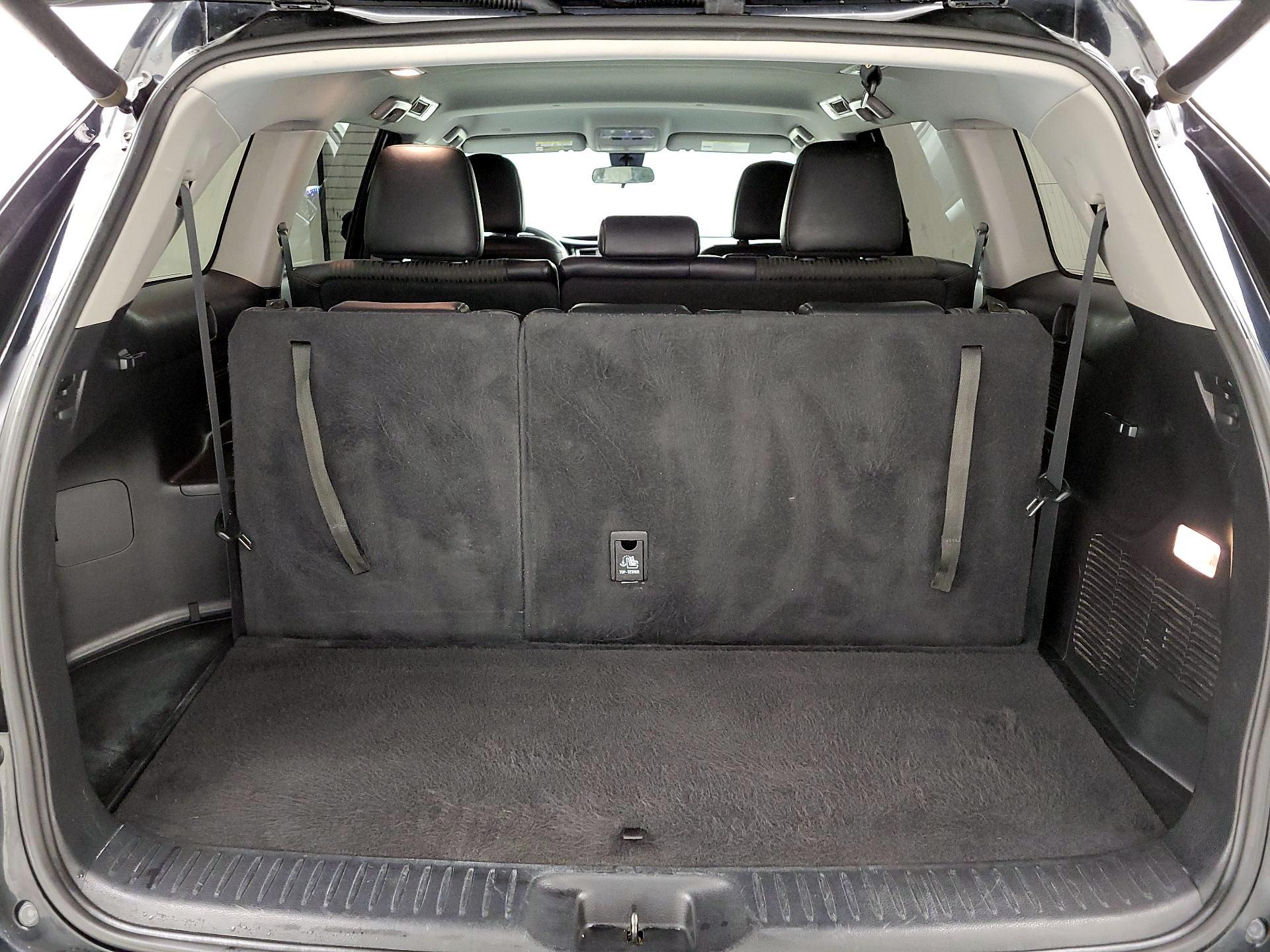 Thumbnail: 2019 Toyota Highlander - 20