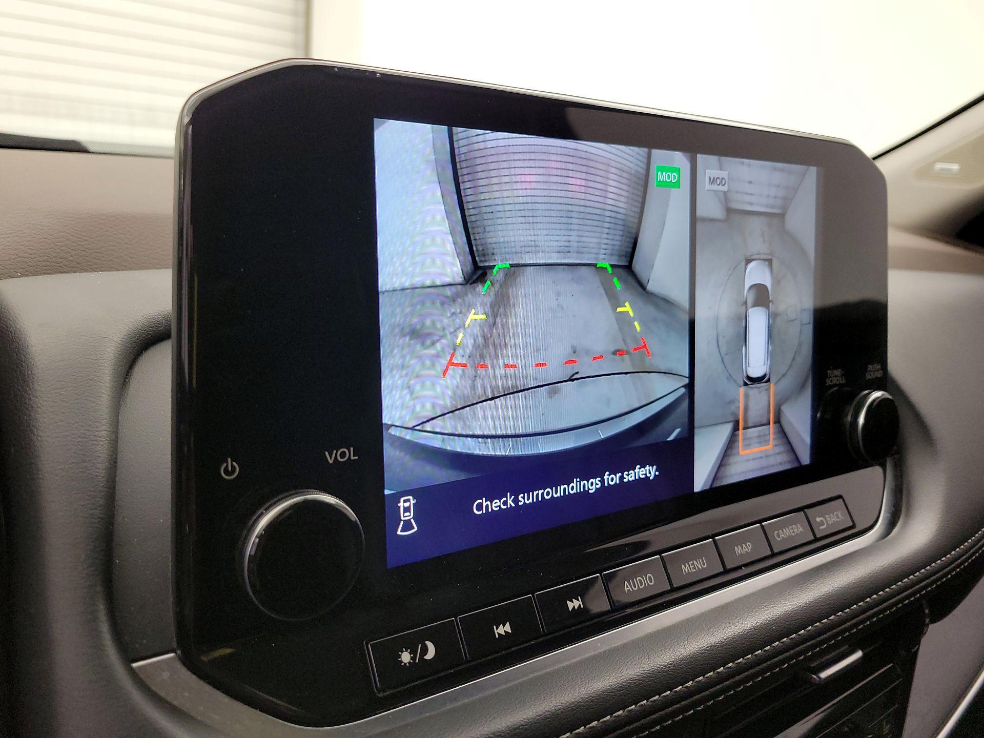 Thumbnail: 2022 Nissan Rogue - 15