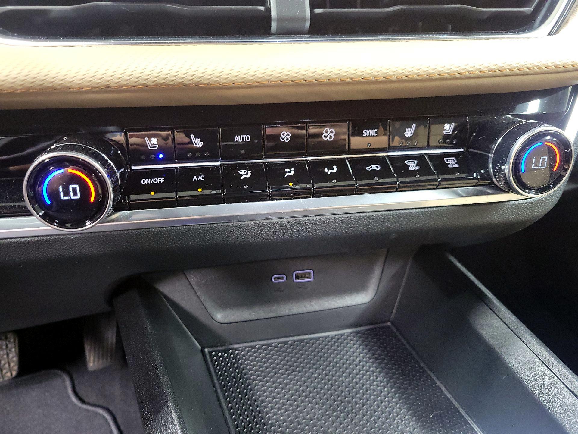 Thumbnail: 2026 Chevrolet Equinox - 17