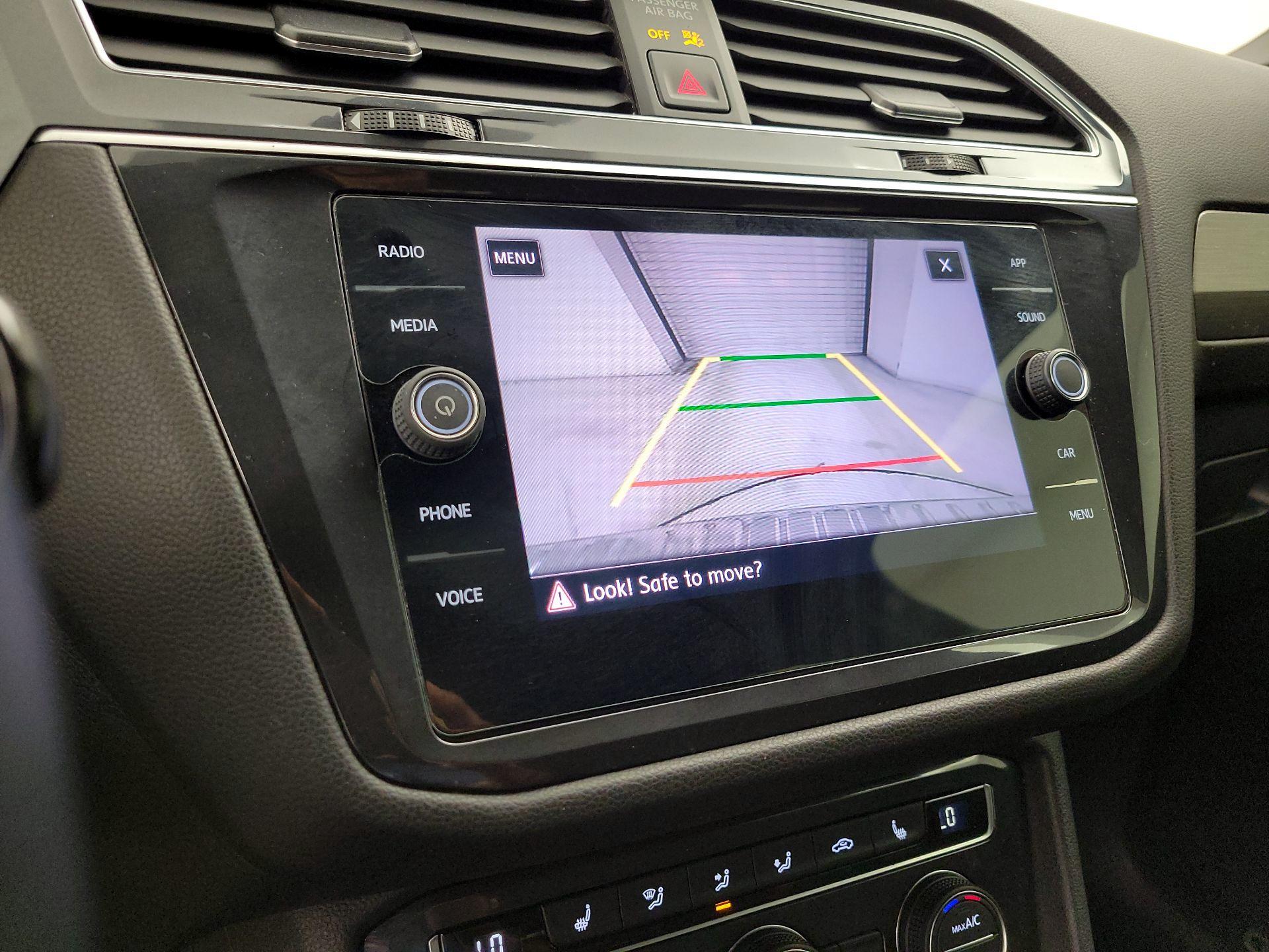 Thumbnail: 2020 Volkswagen Tiguan - 14