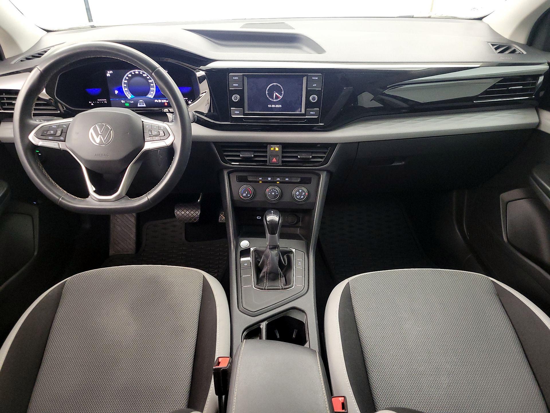 Thumbnail: 2022 Volkswagen Taos - 9