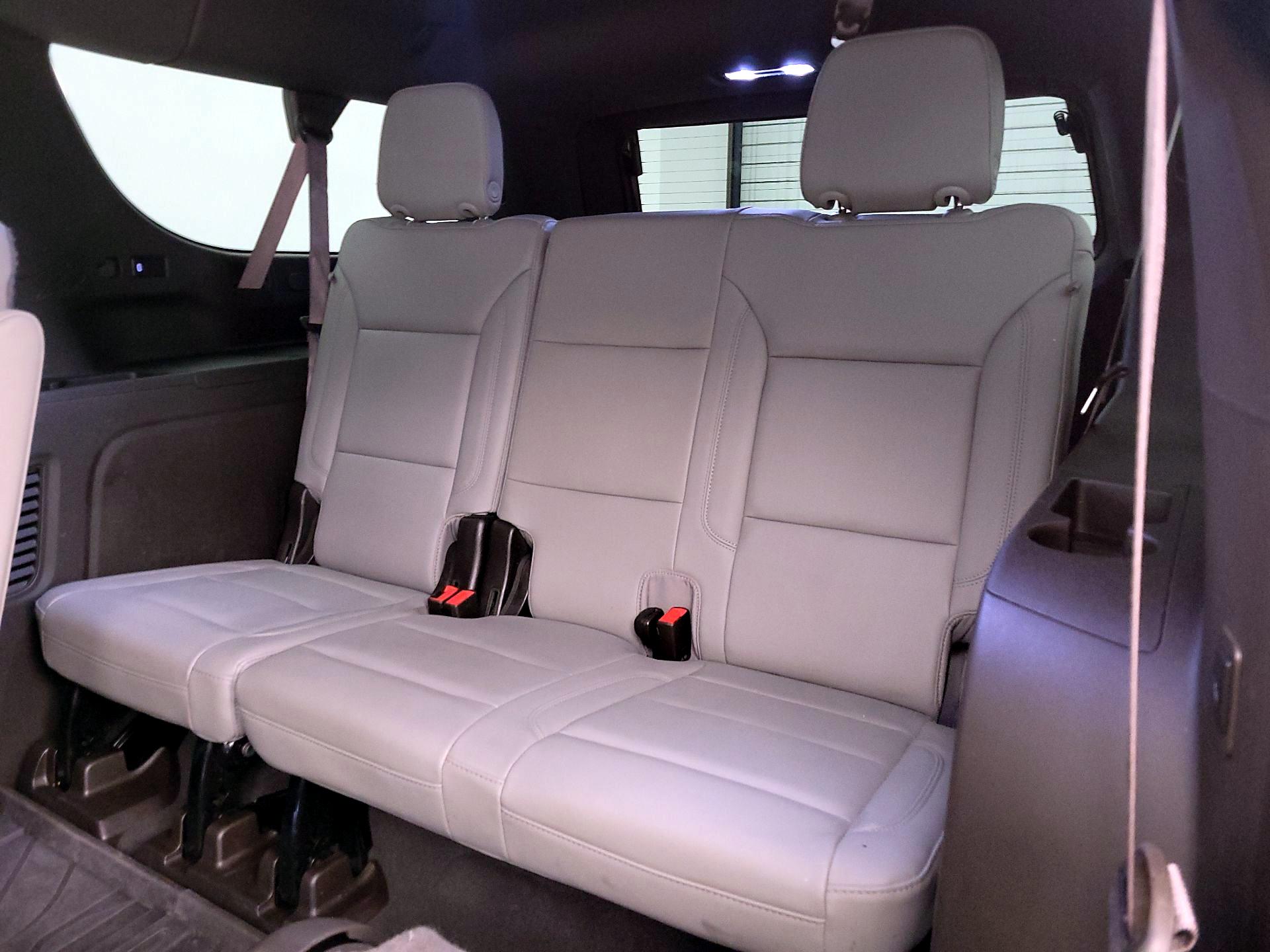 Thumbnail: 2022 Chevrolet Suburban - 20