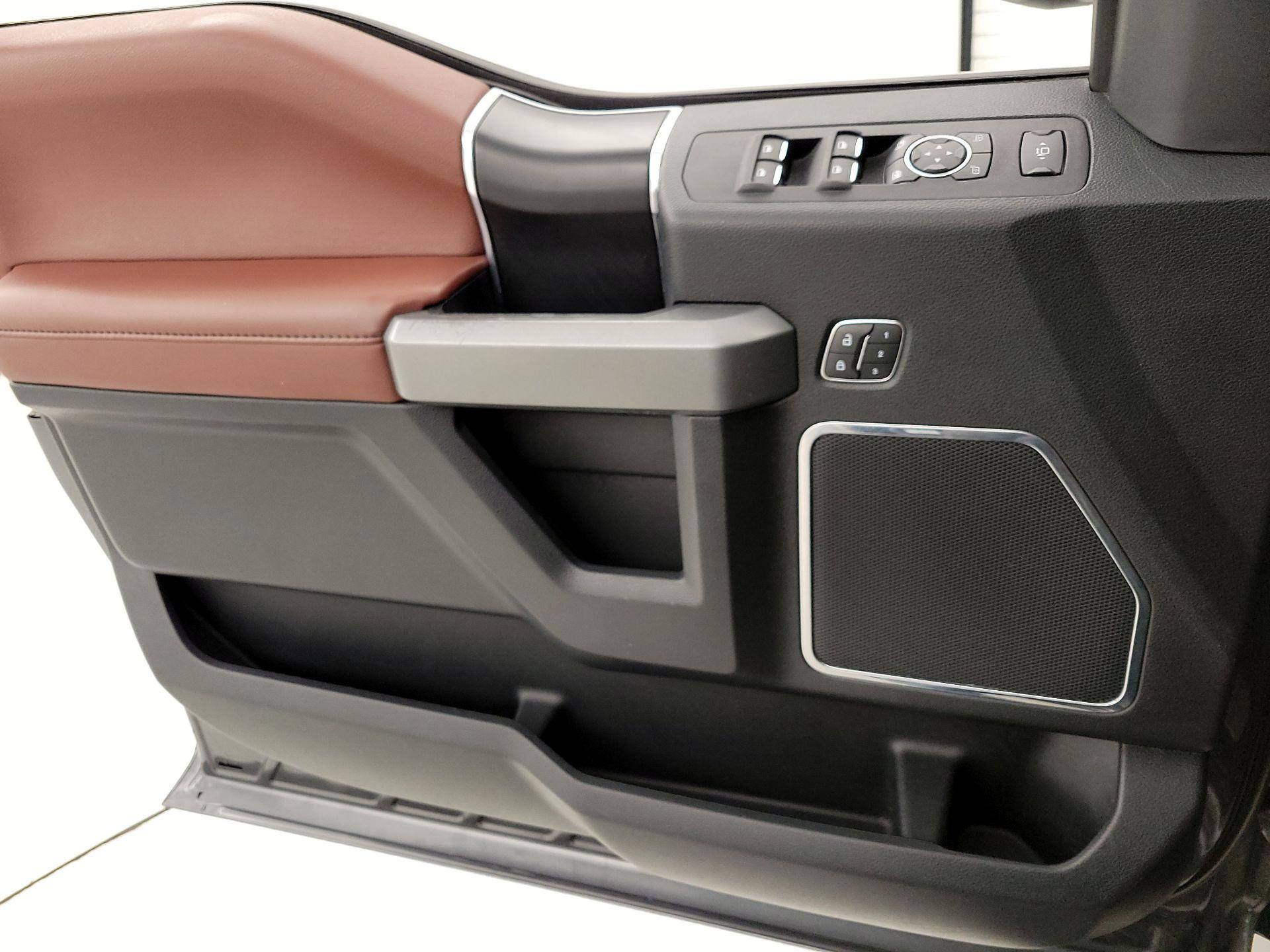 Thumbnail: 2019 Ford F-350 - 12