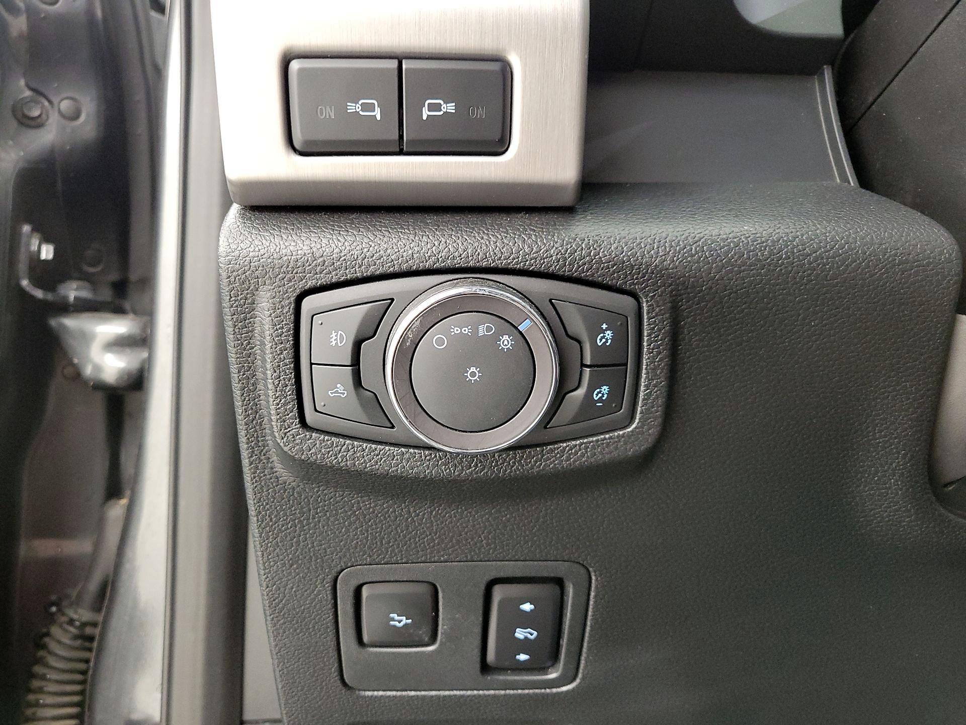 Thumbnail: 2019 Ford F-350 - 13