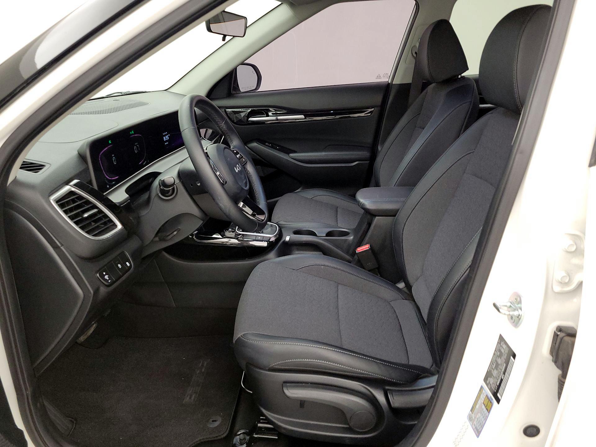 Thumbnail: 2025 Kia Seltos - 11