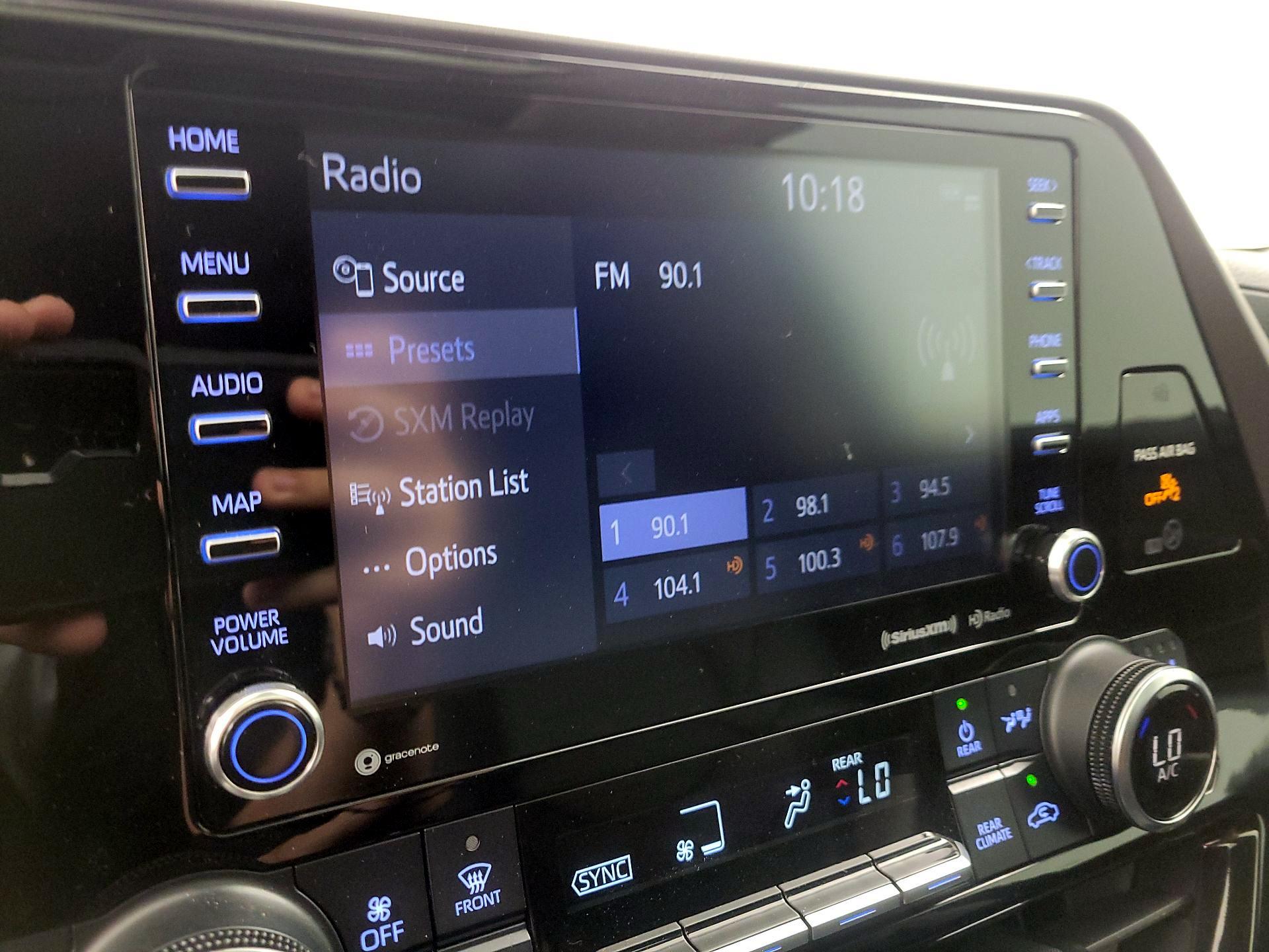 Thumbnail: 2022 Toyota Highlander - 15