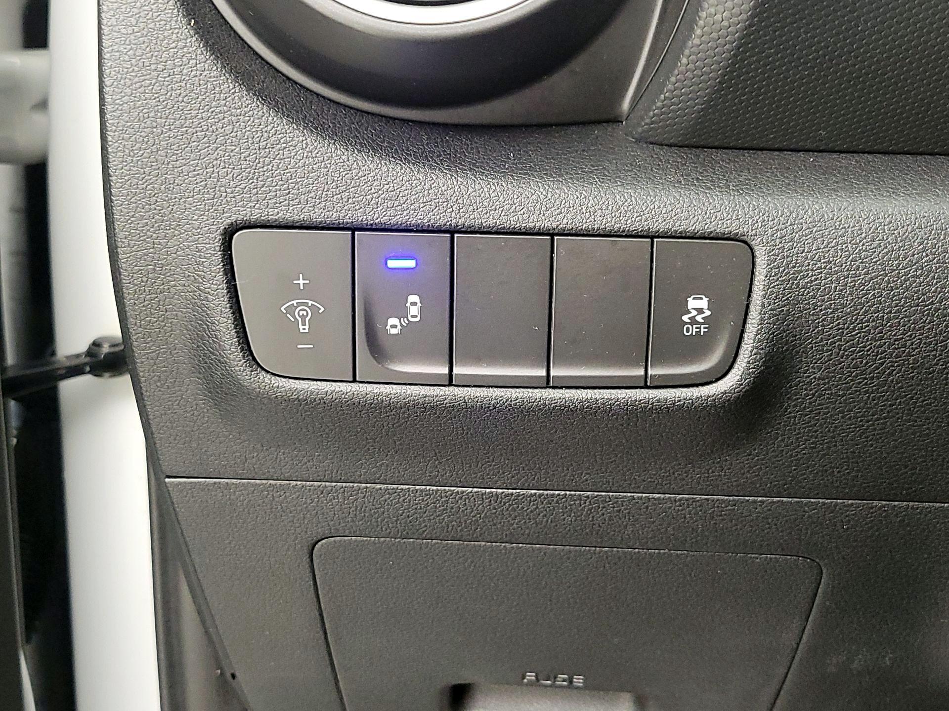 Thumbnail: 2018 Hyundai Kona - 13