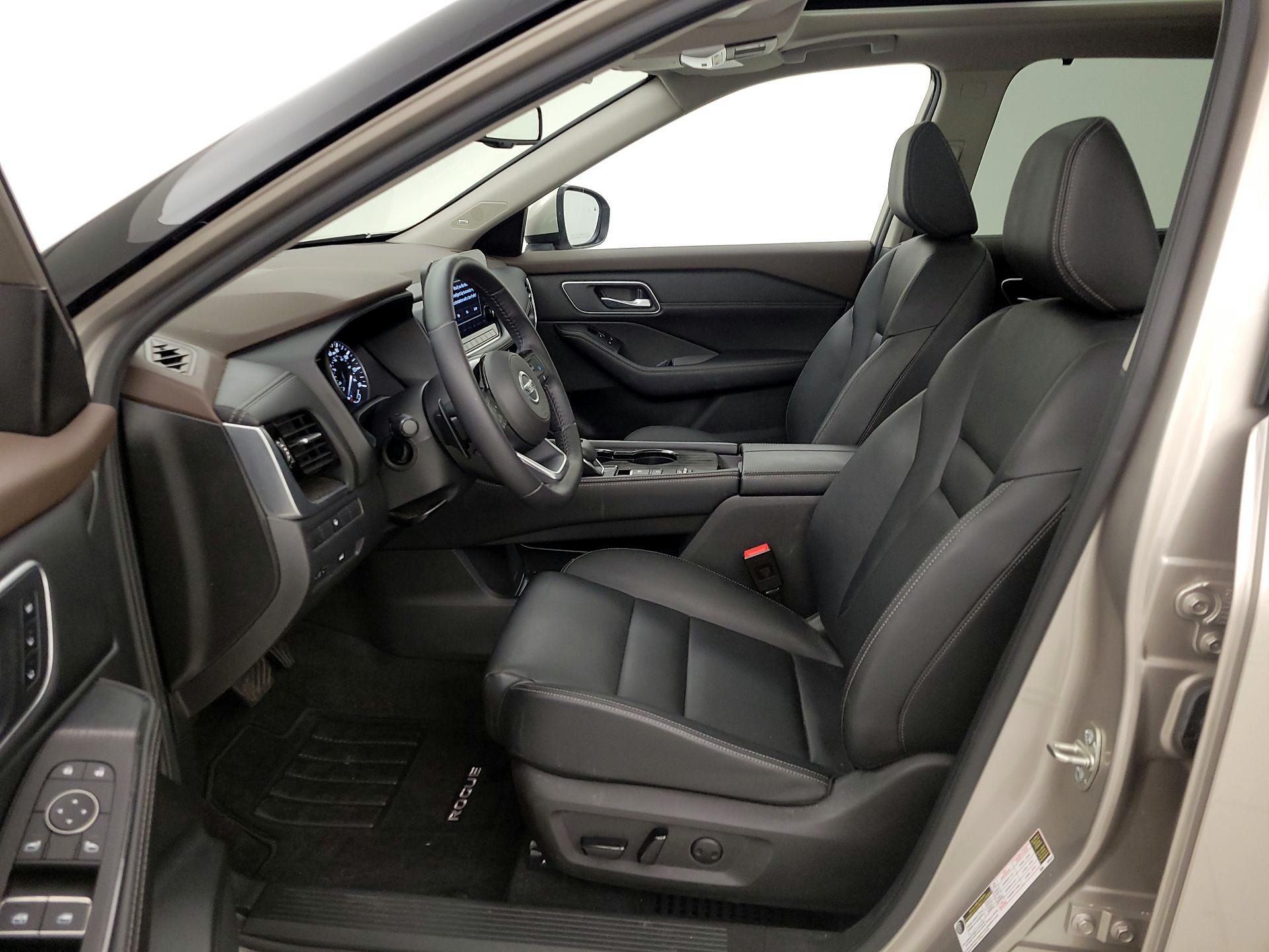 Thumbnail: 2021 Nissan Rogue - 11