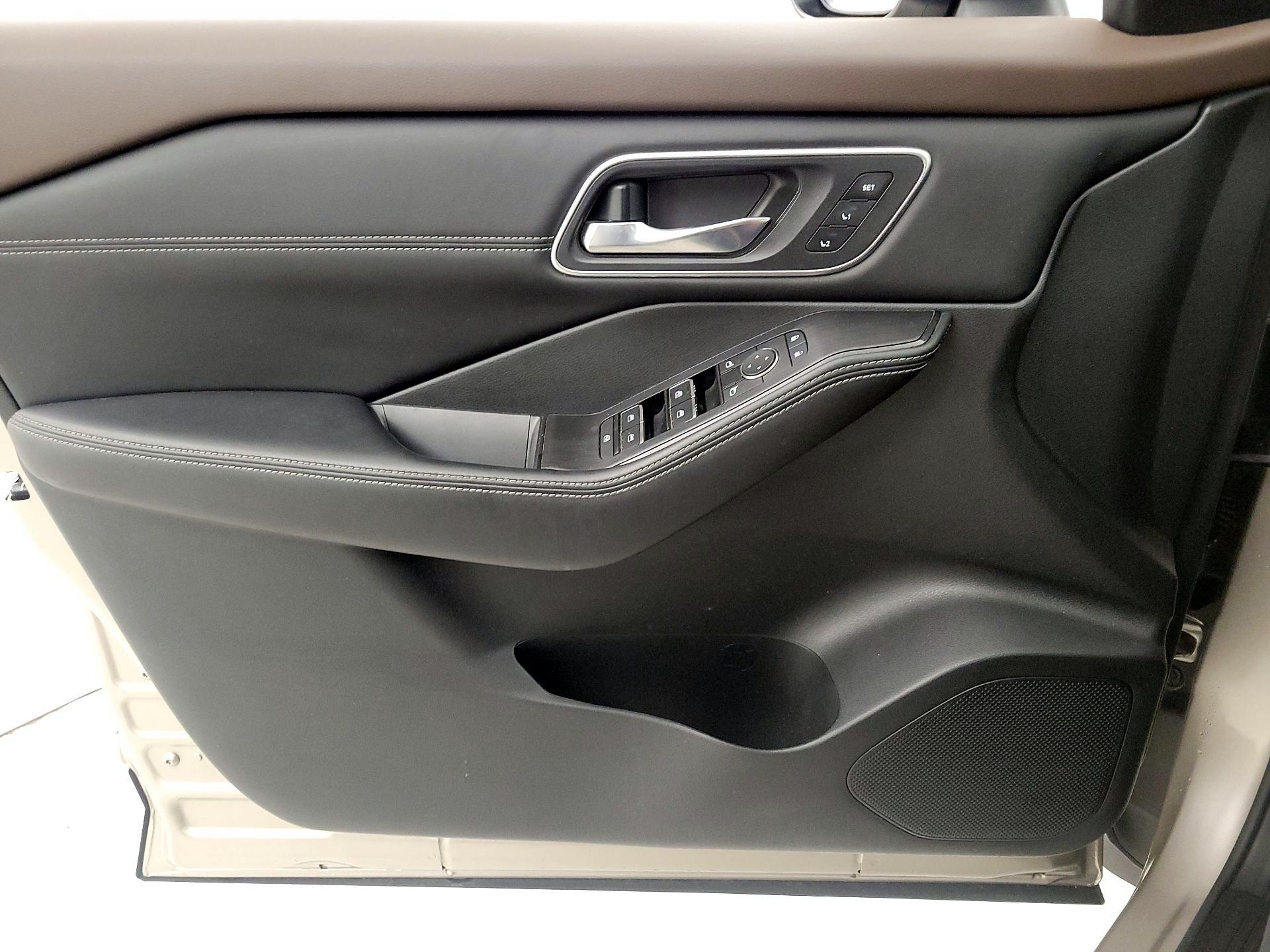 Thumbnail: 2021 Nissan Rogue - 12