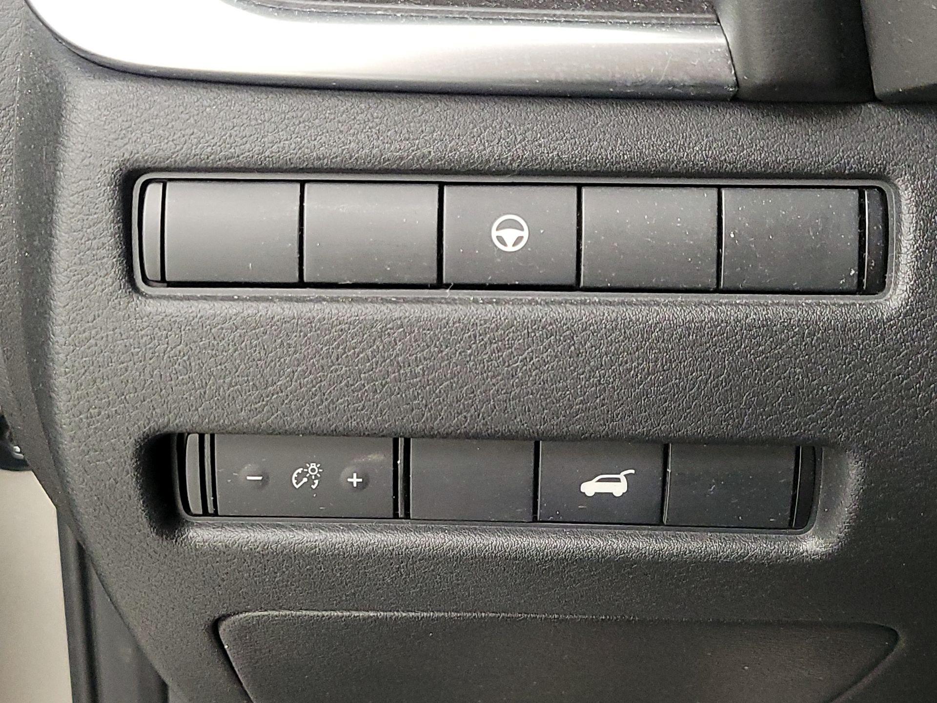 Thumbnail: 2021 Nissan Rogue - 13