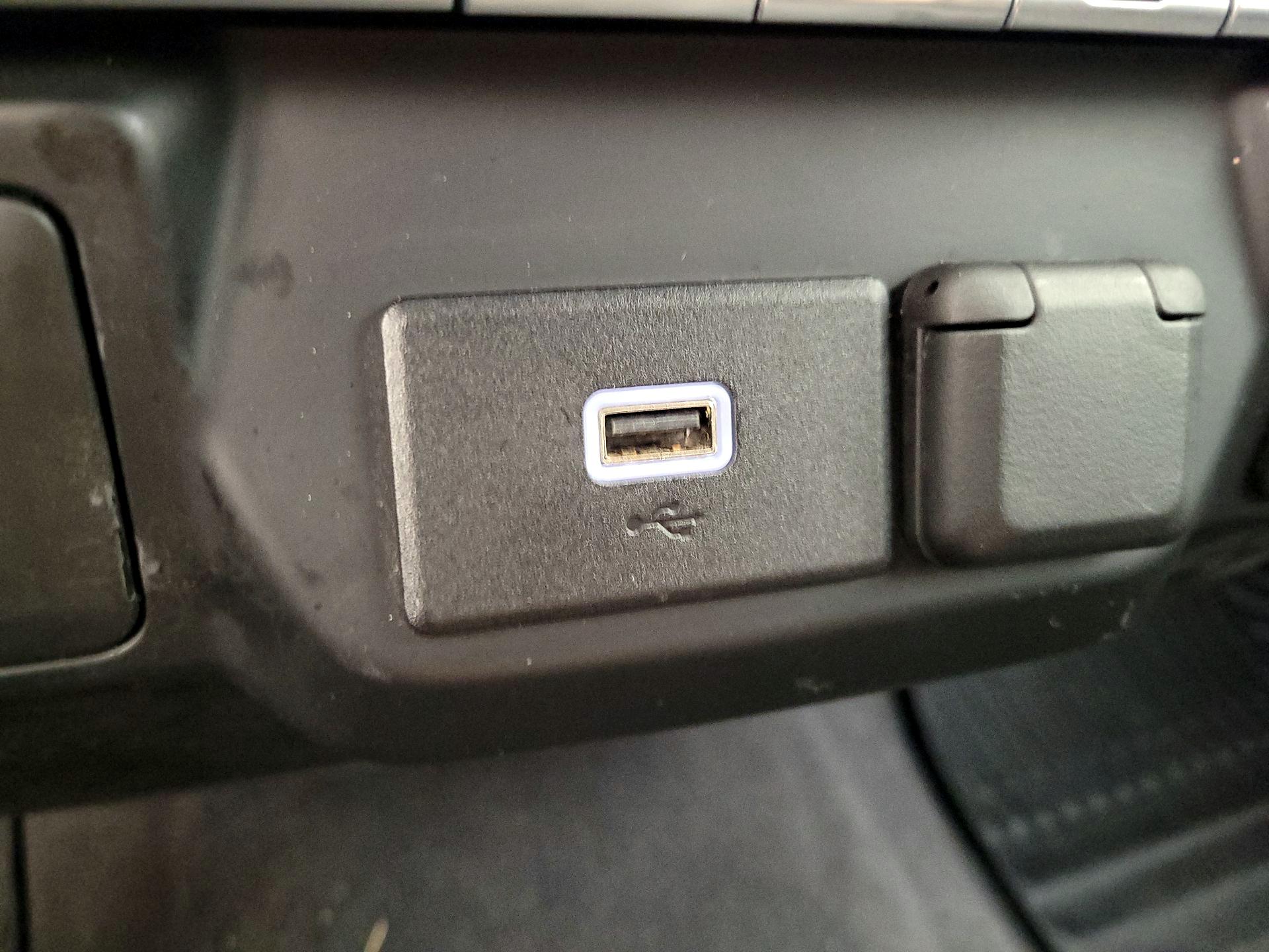 Thumbnail: 2020 Chevrolet Silverado 1500 - 18