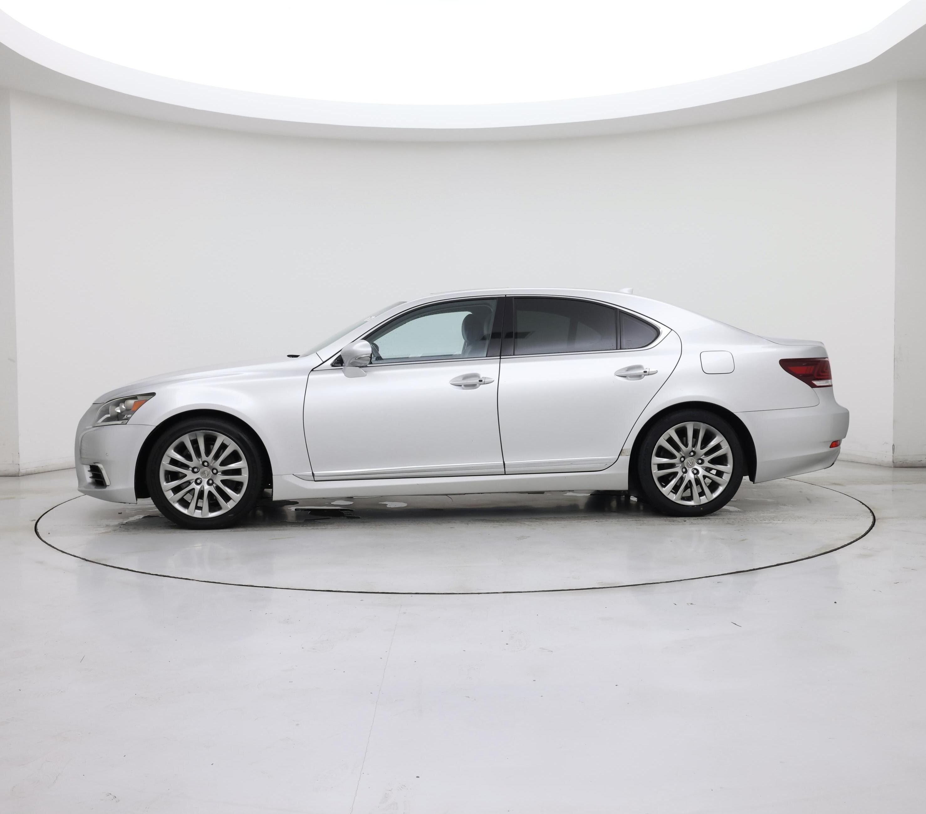 Thumbnail: 2014 Lexus LS - 3