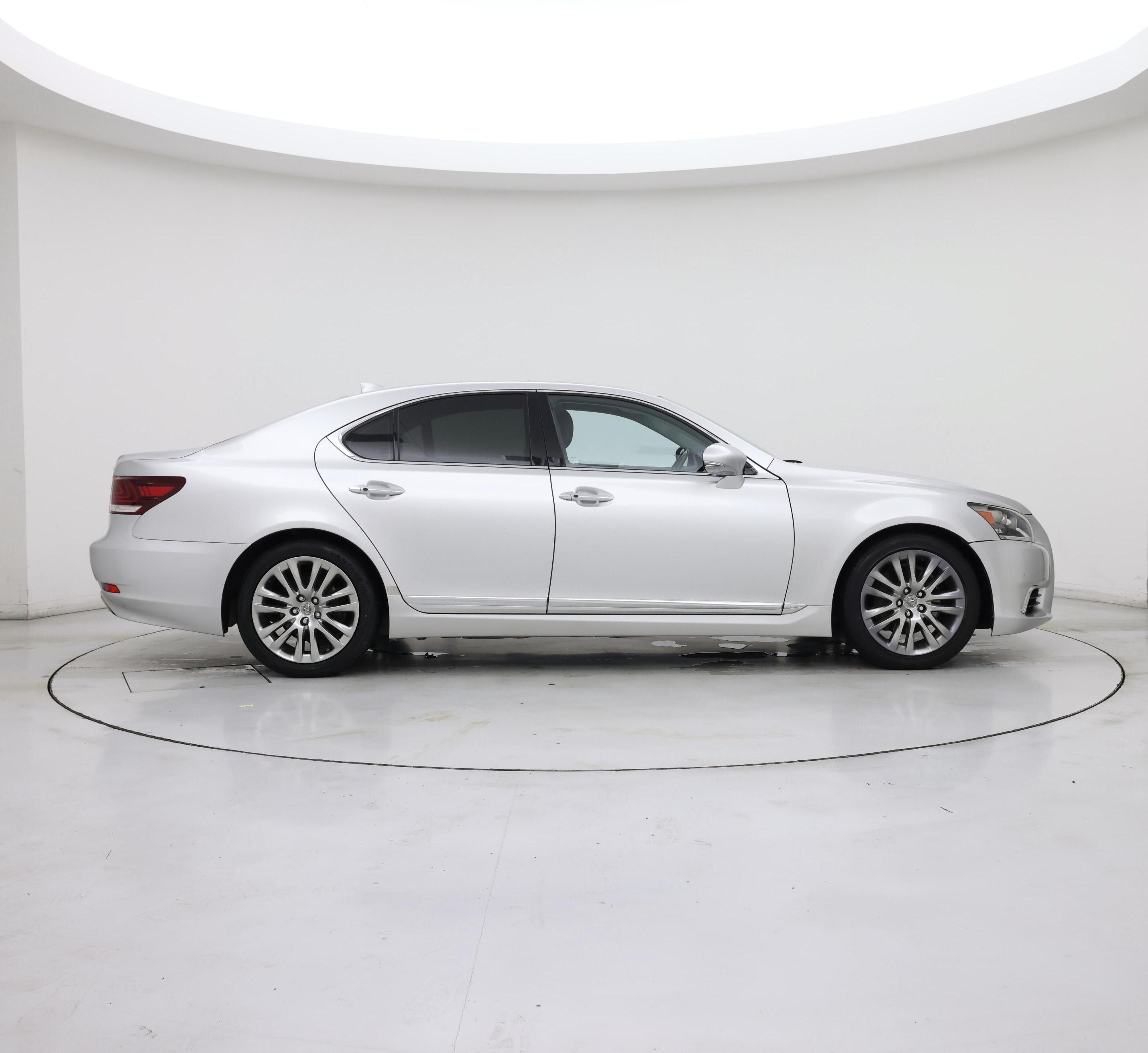 Thumbnail: 2014 Lexus LS - 7
