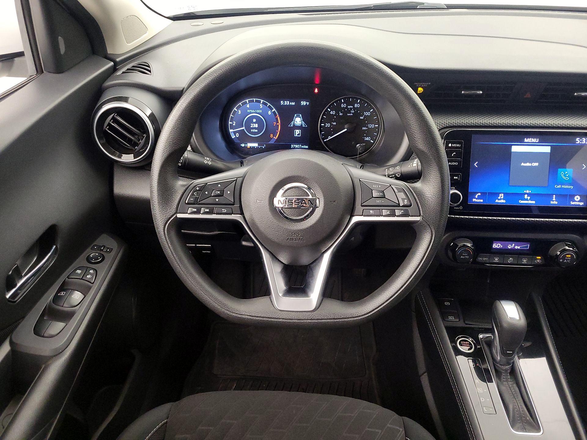 Thumbnail: 2021 Nissan Kicks - 10