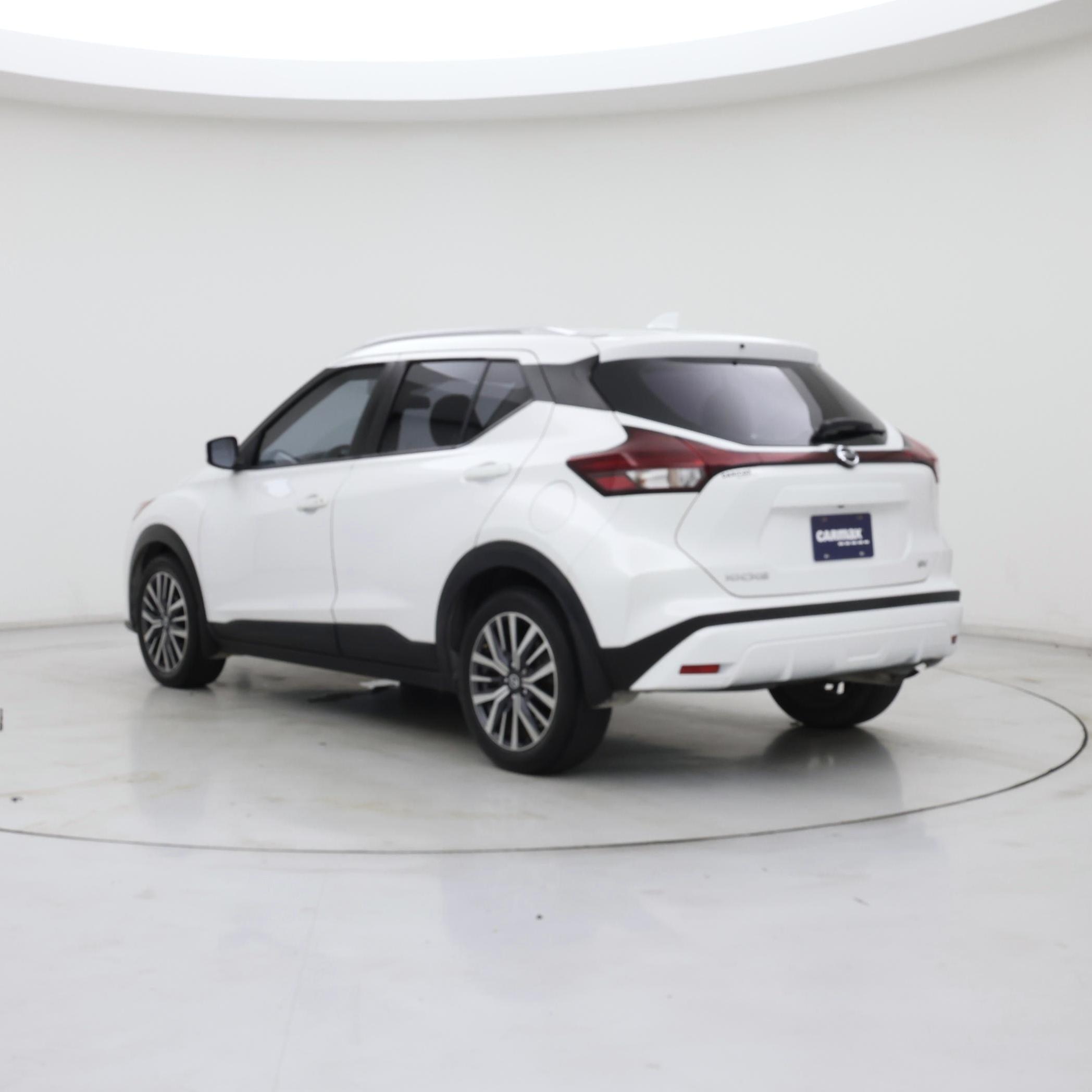 Thumbnail: 2021 Nissan Kicks - 2