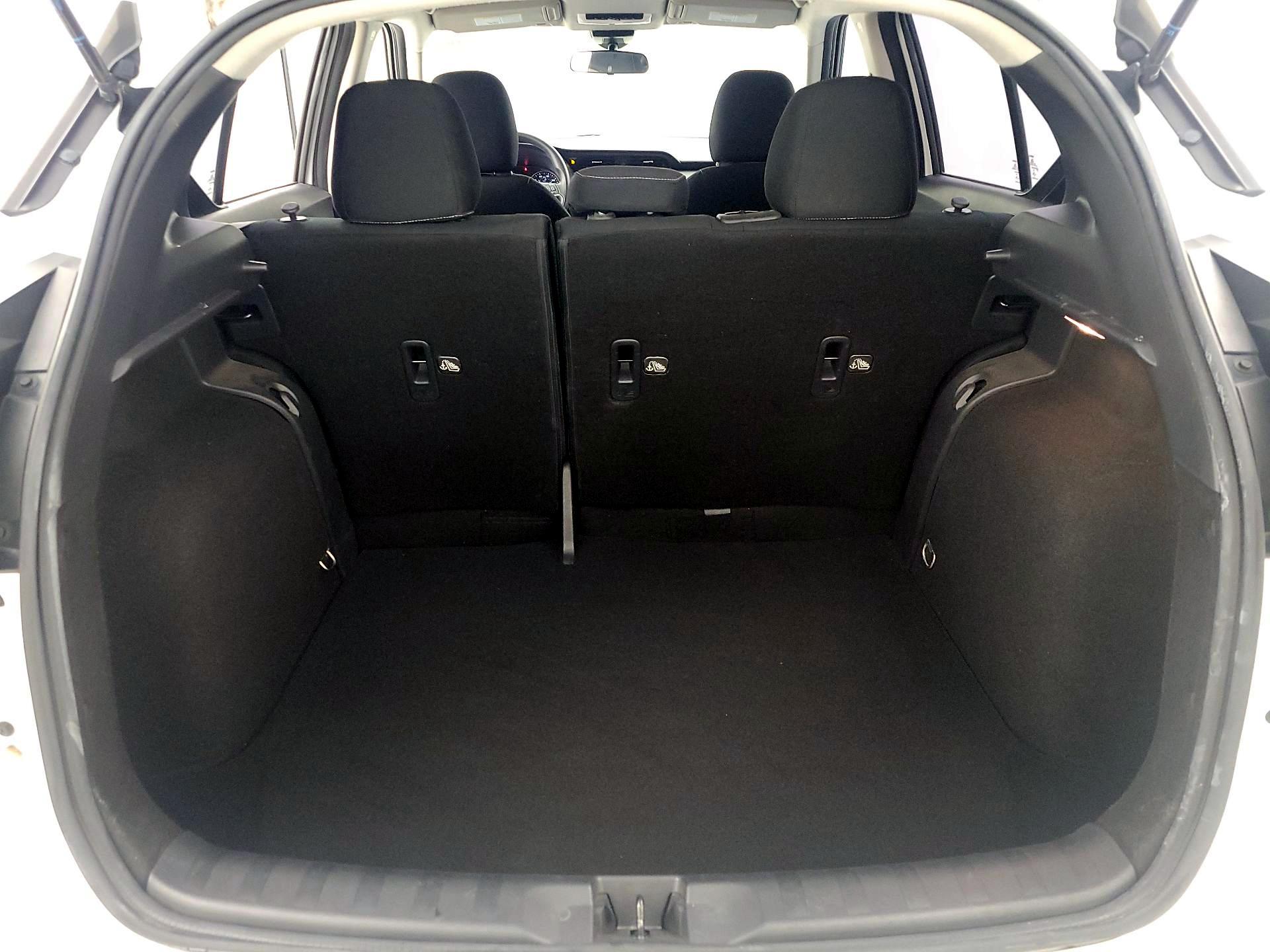 Thumbnail: 2021 Nissan Kicks - 19