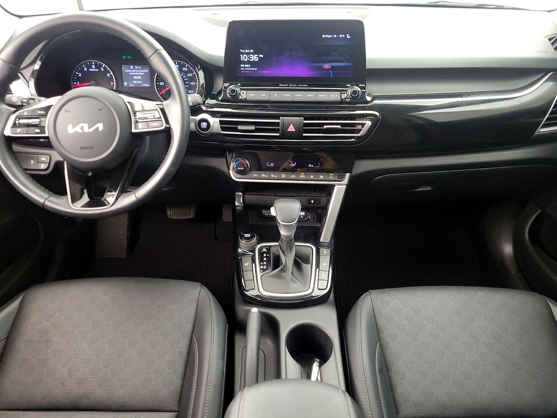 Thumbnail: 2023 Kia Seltos - 9