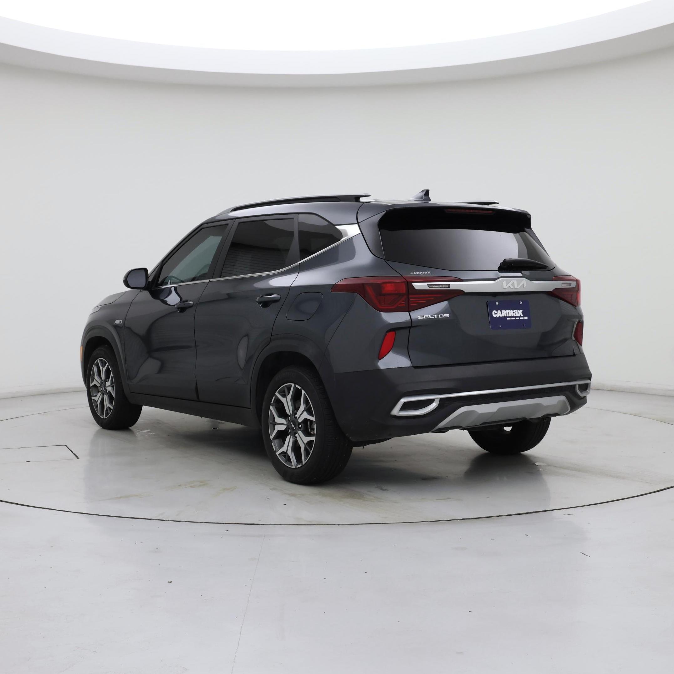 Thumbnail: 2023 Kia Seltos - 2