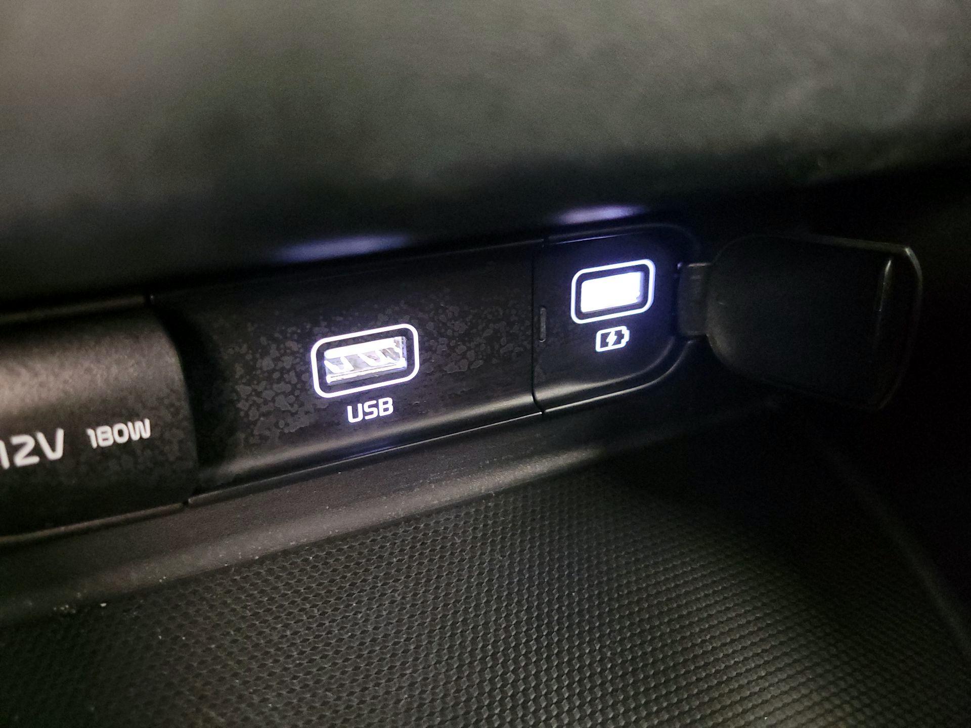 Thumbnail: 2023 Kia Seltos - 19