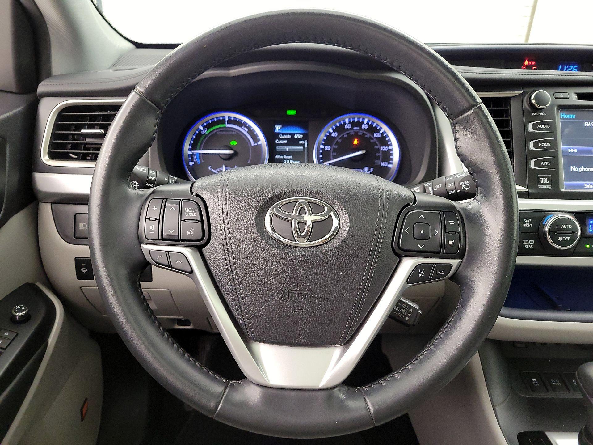 Thumbnail: 2019 Toyota Highlander - 10