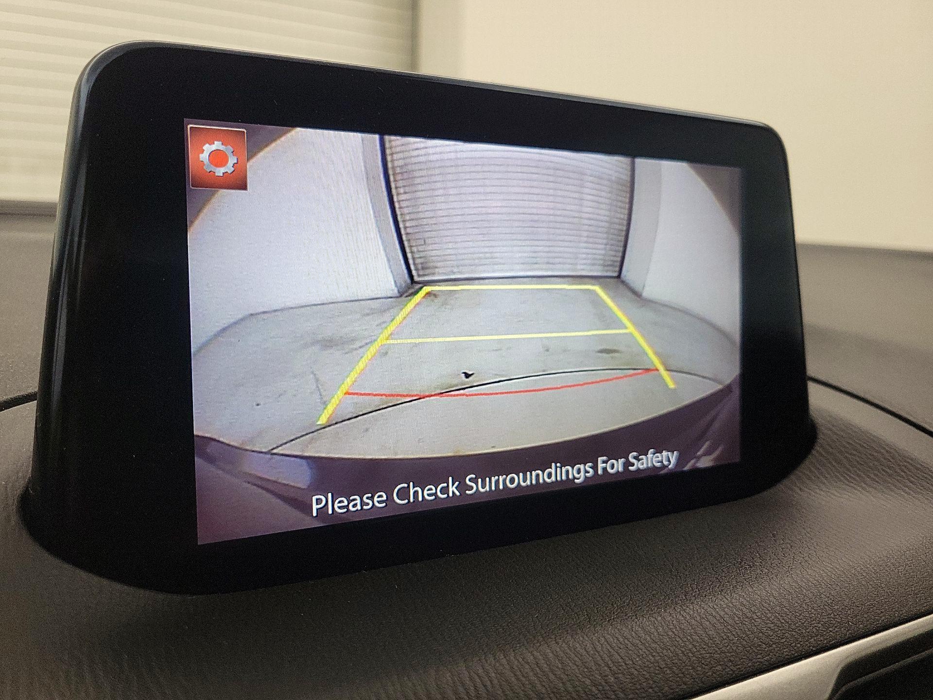 Thumbnail: 2017 Mazda Mazda3 - 14