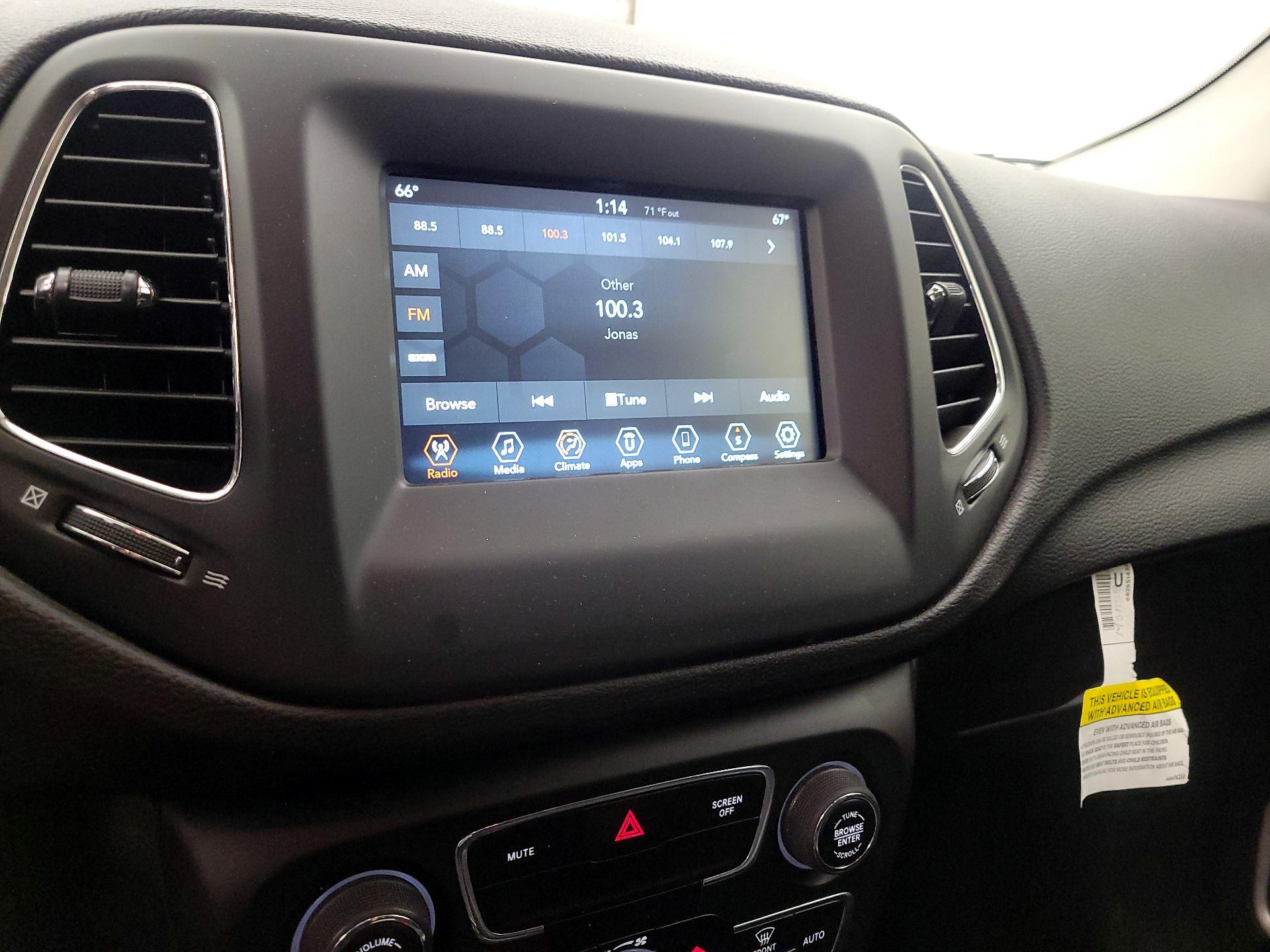 Thumbnail: 2019 Jeep Compass - 15