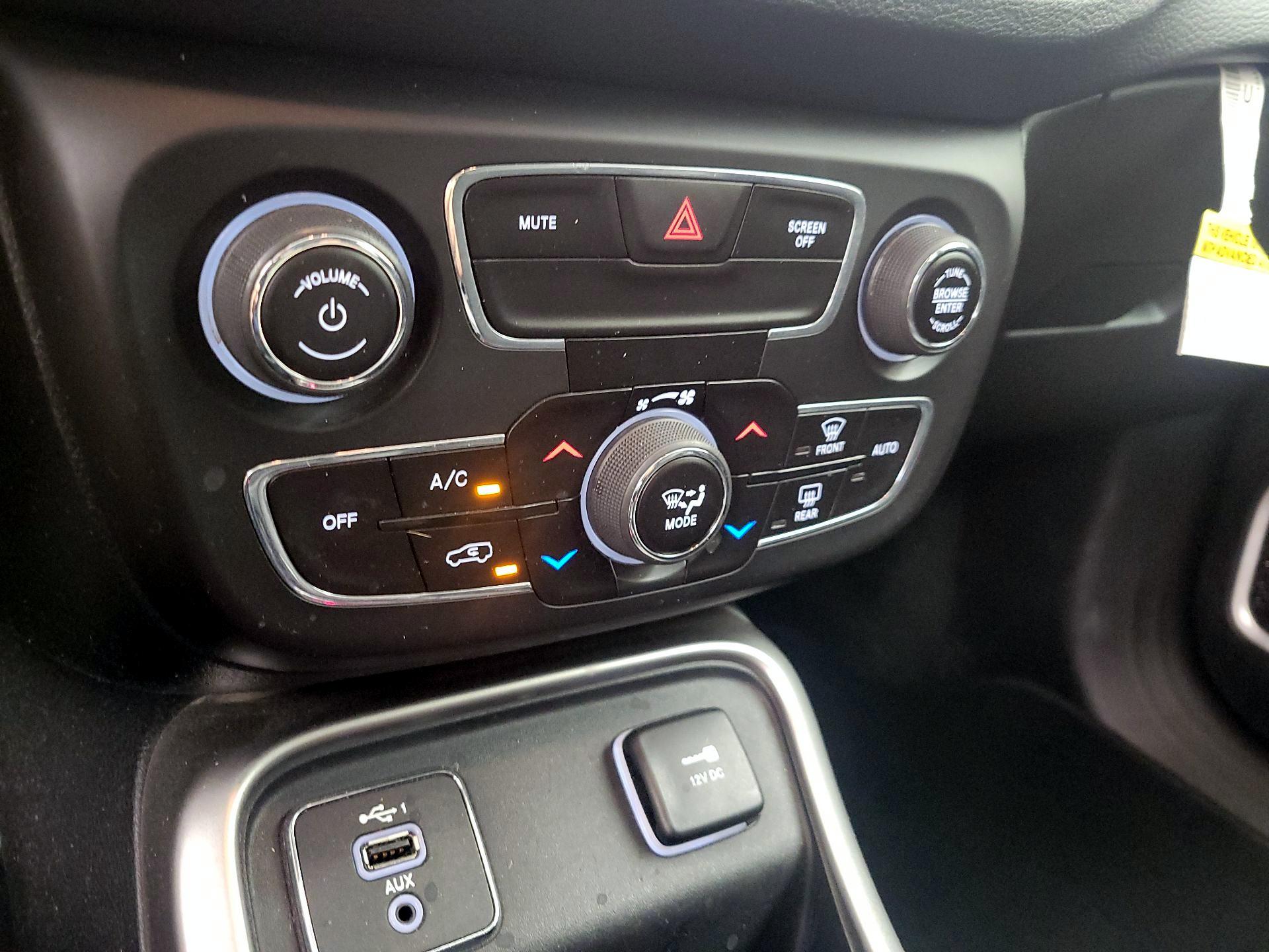 Thumbnail: 2019 Jeep Compass - 16