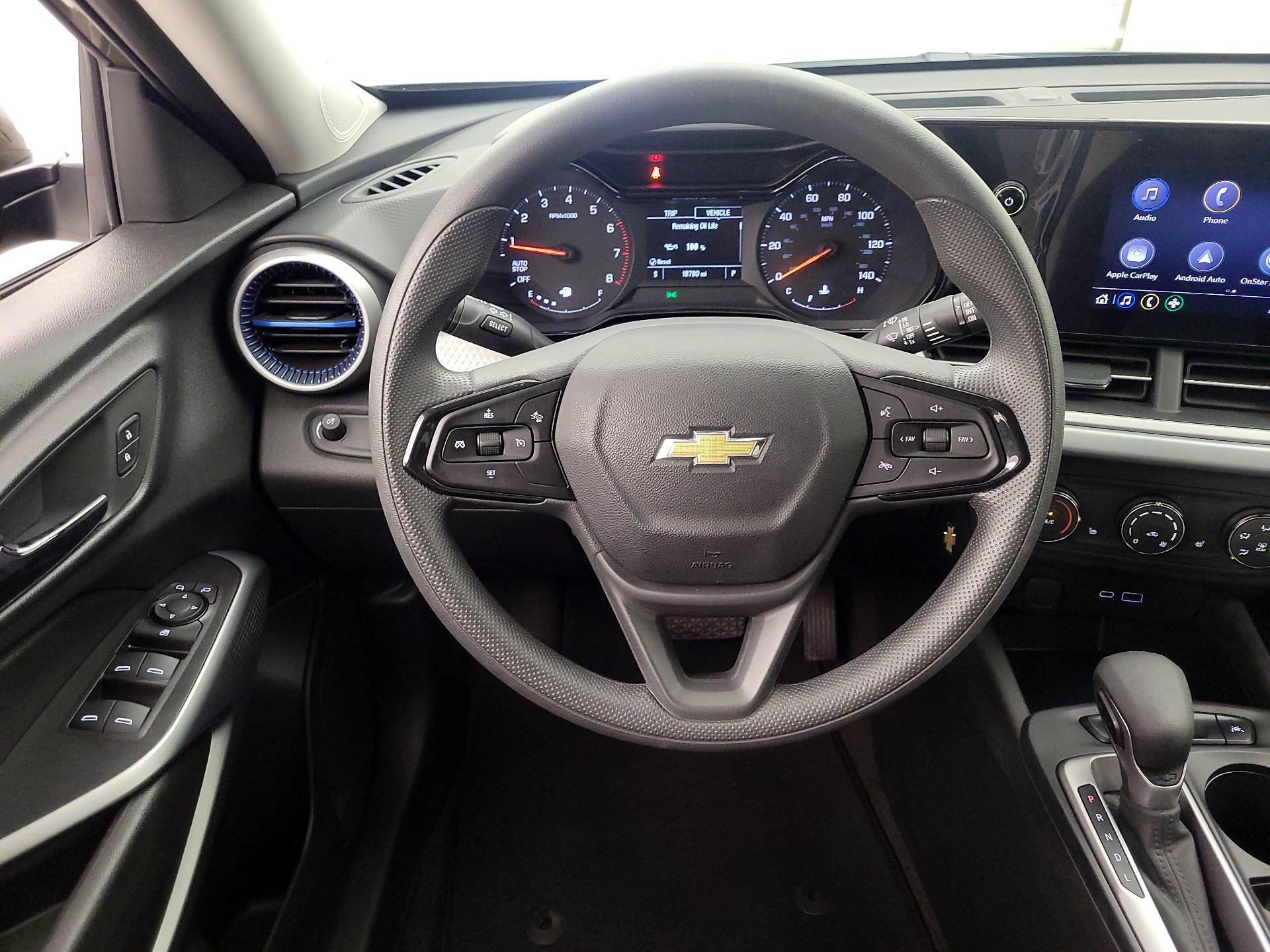 Thumbnail: 2024 Chevrolet Trax - 10