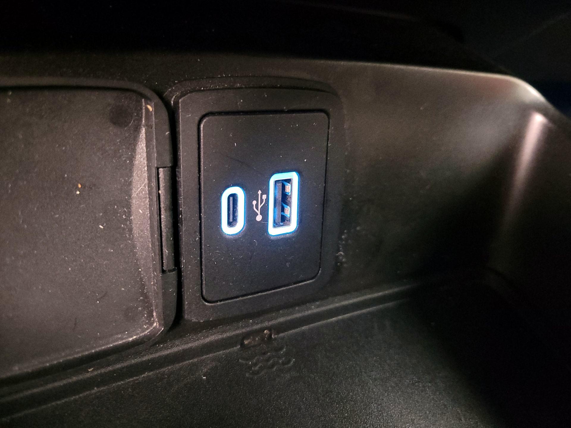 Thumbnail: 2022 Ford Bronco - 19