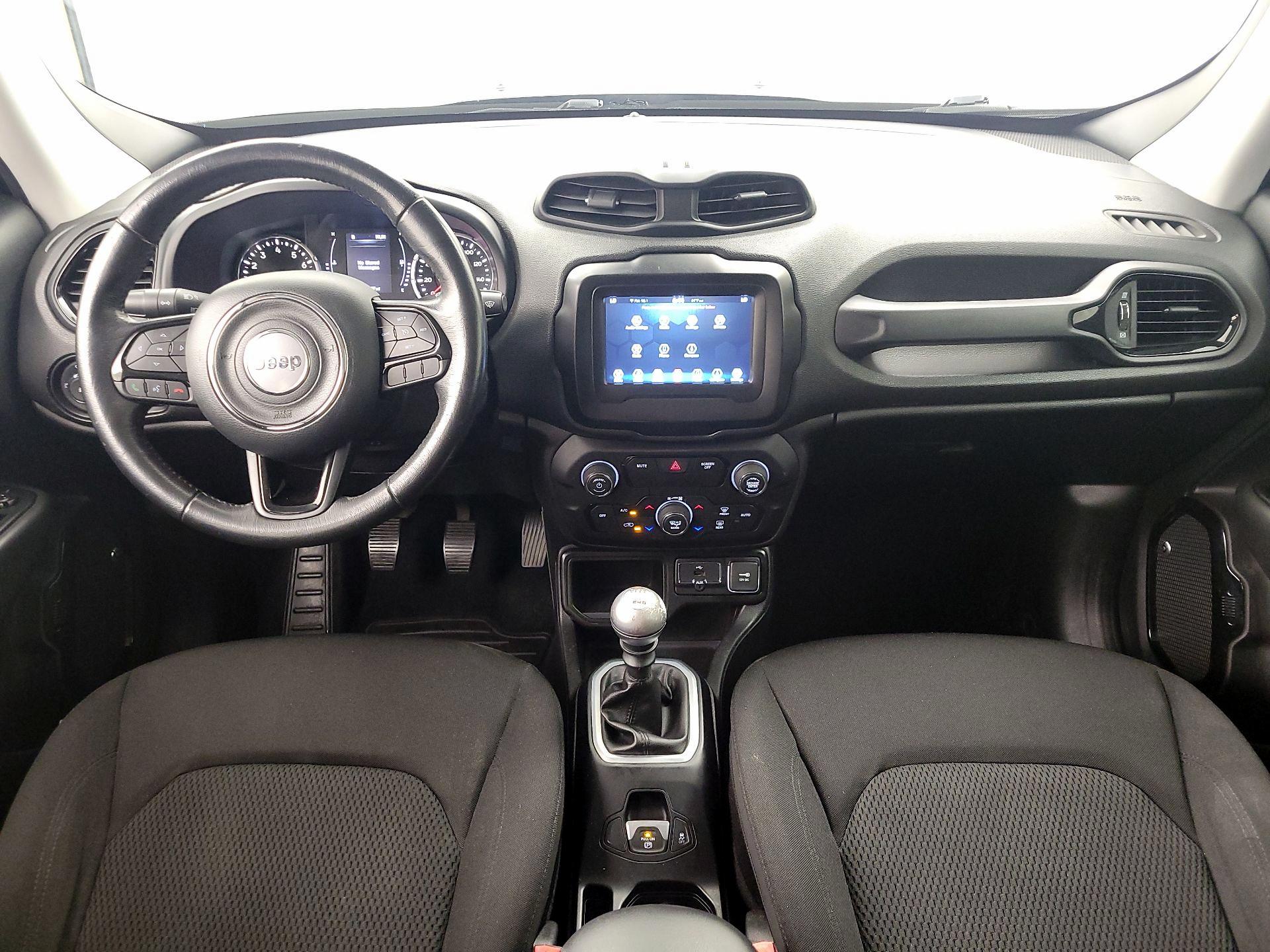 Thumbnail: 2018 Jeep Renegade - 9