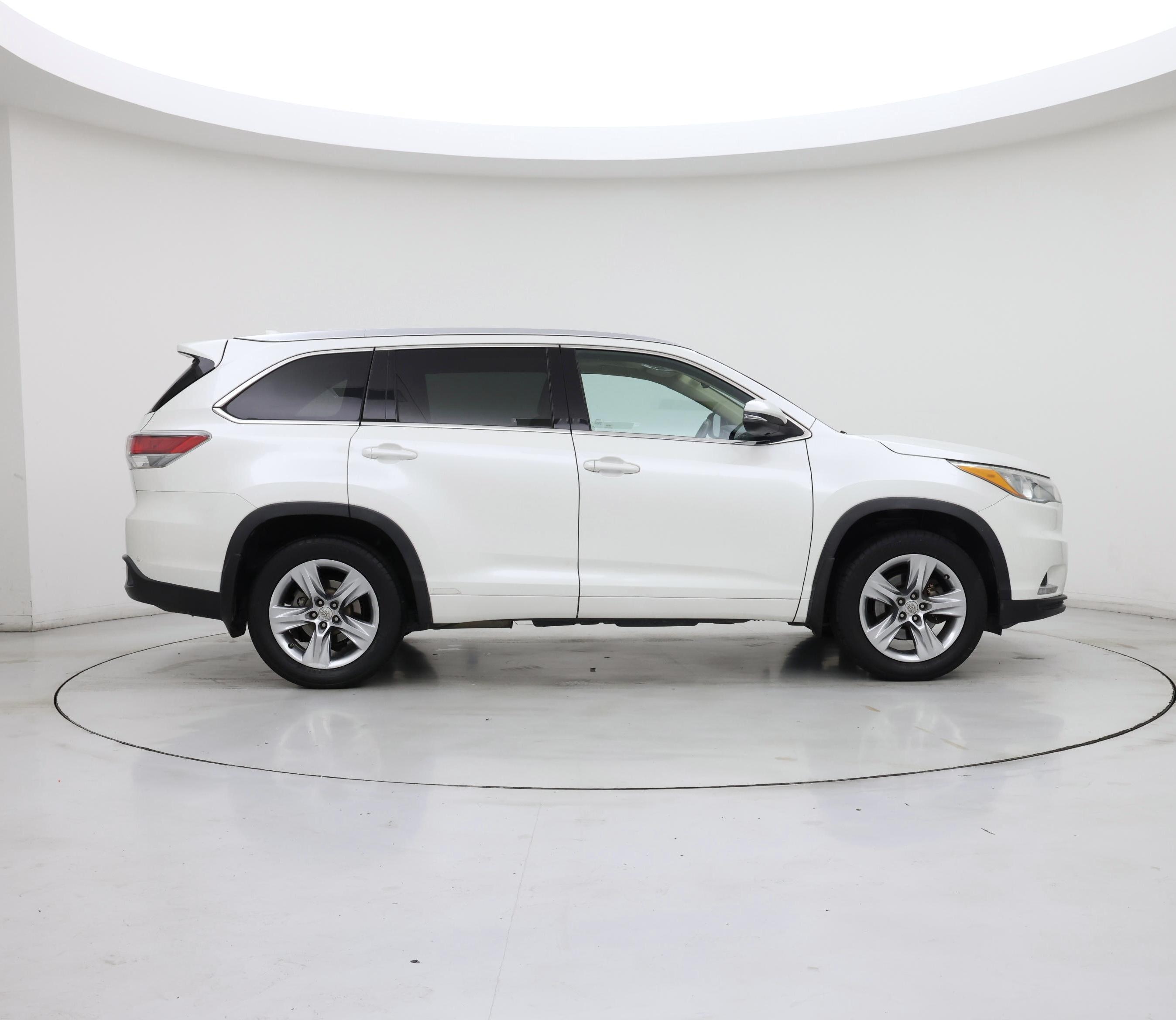 Thumbnail: 2015 Toyota Highlander - 7