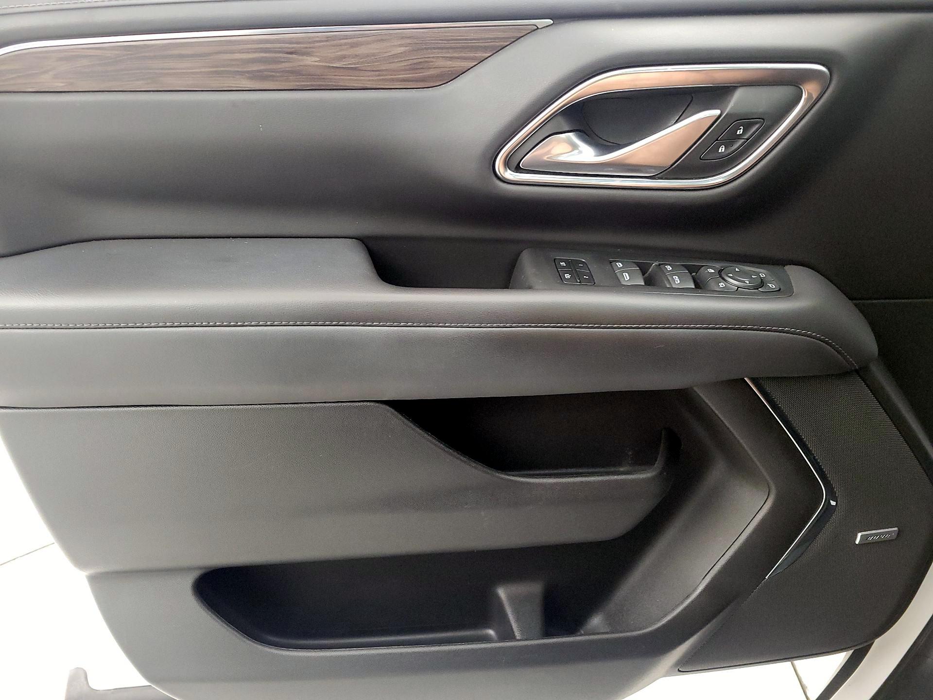 Thumbnail: 2022 Chevrolet Tahoe - 10