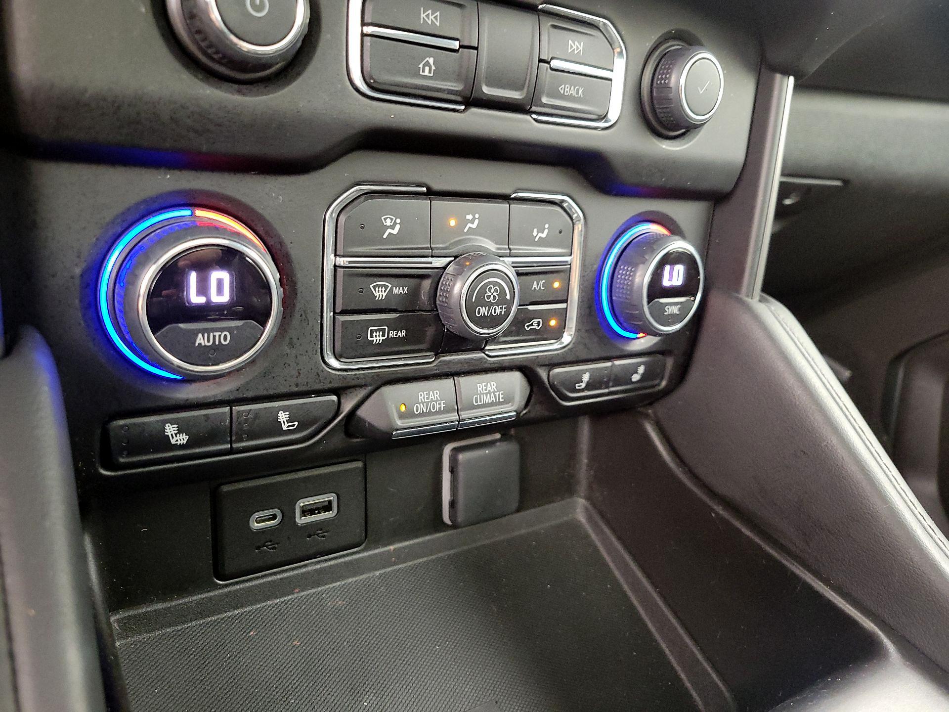 Thumbnail: 2022 Chevrolet Tahoe - 14