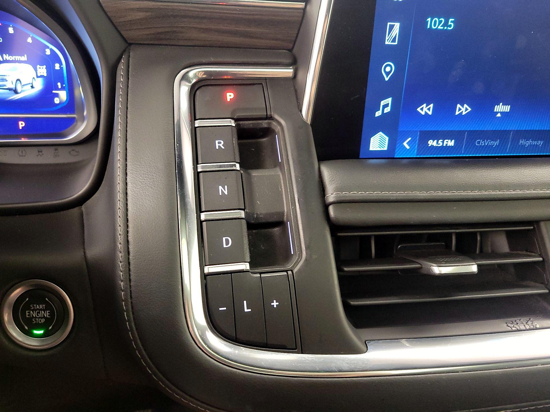 Thumbnail: 2022 Chevrolet Tahoe - 15