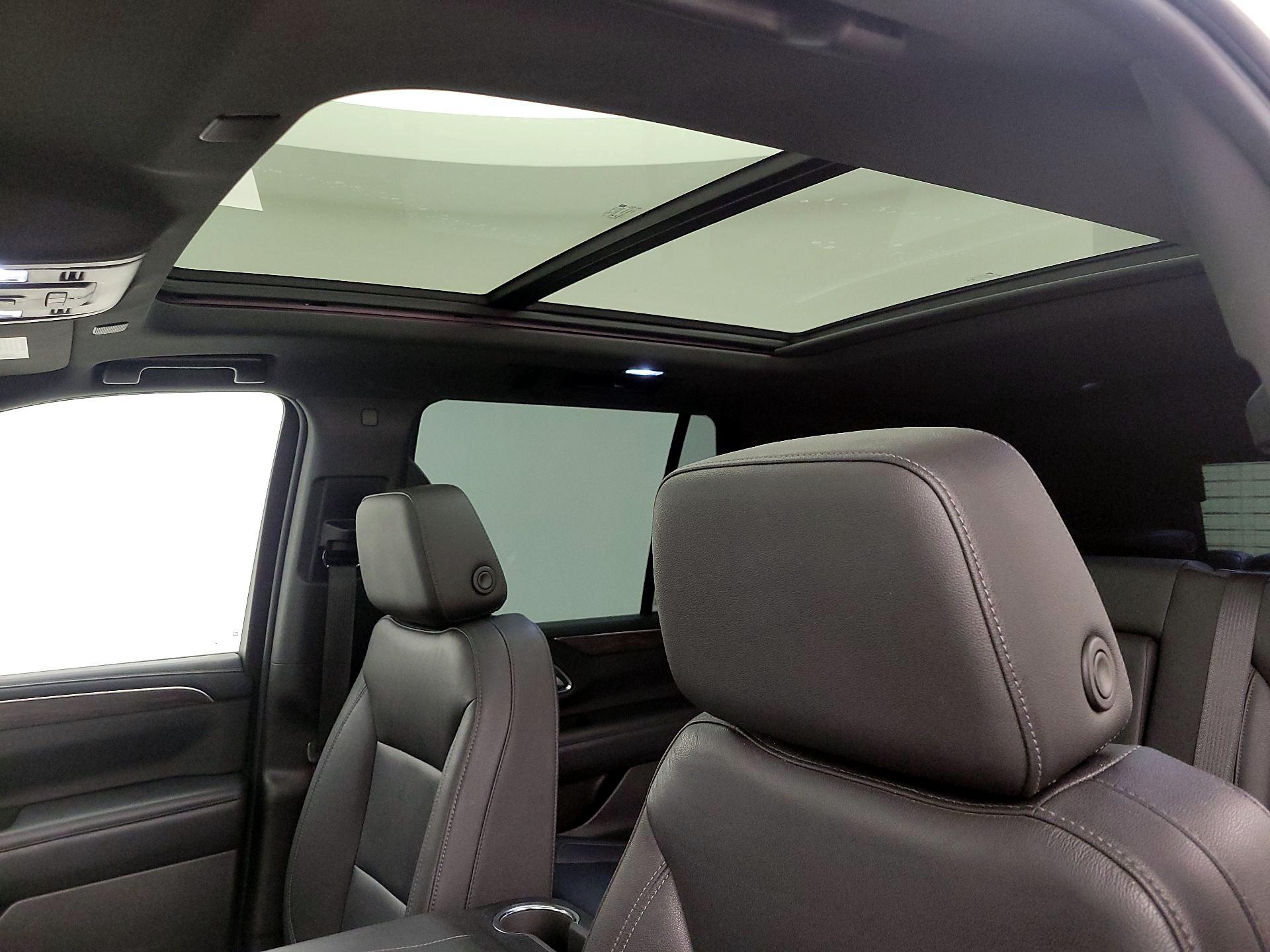 Thumbnail: 2022 Chevrolet Tahoe - 17