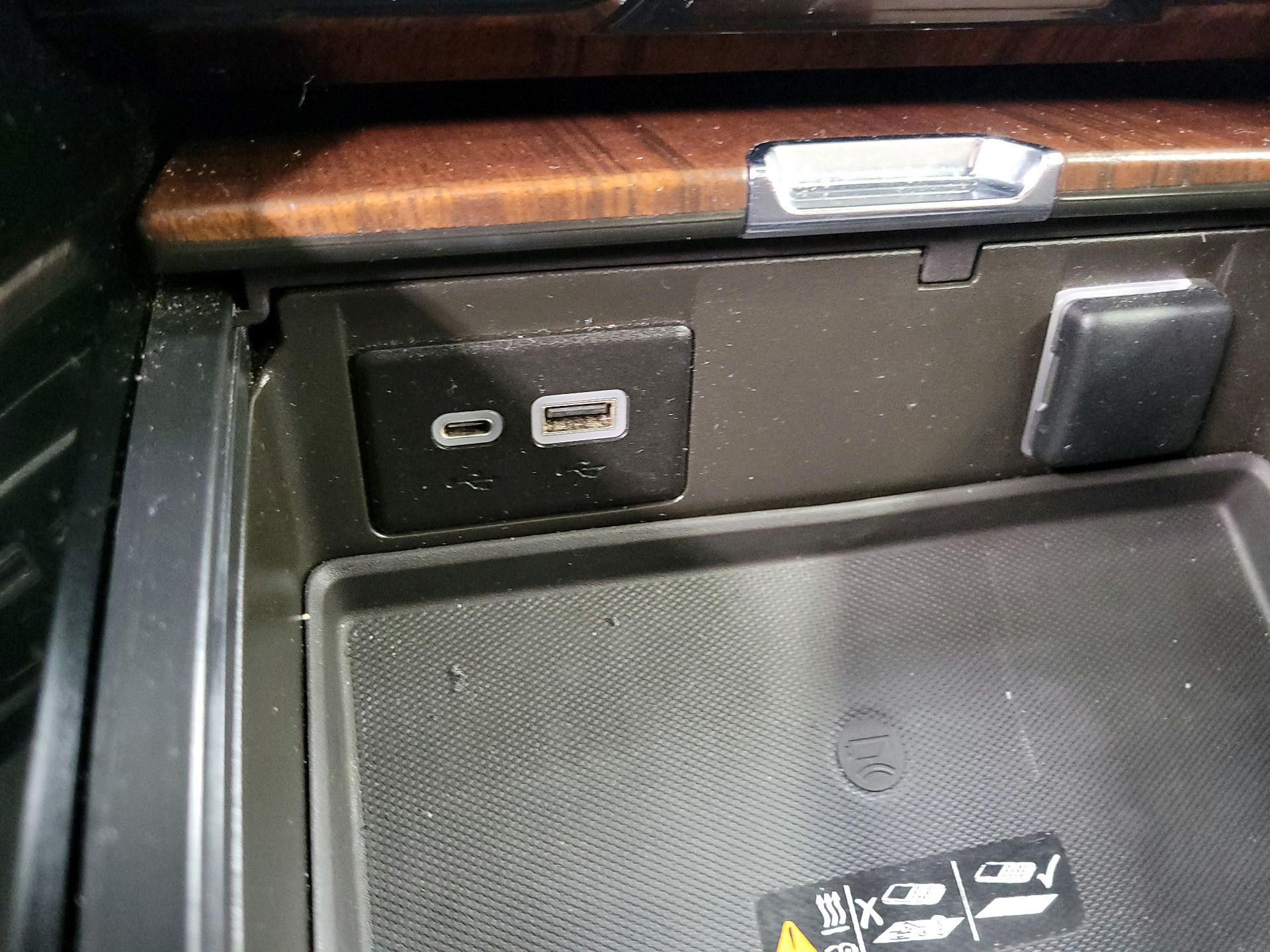 Thumbnail: 2023 GMC Yukon - 19