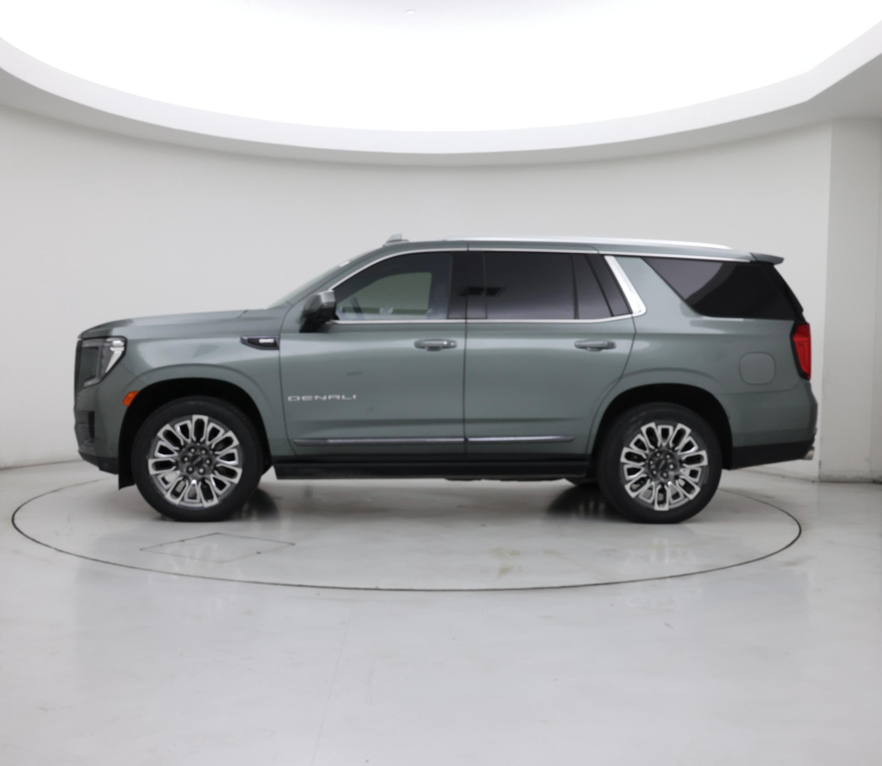 Thumbnail: 2023 GMC Yukon - 3