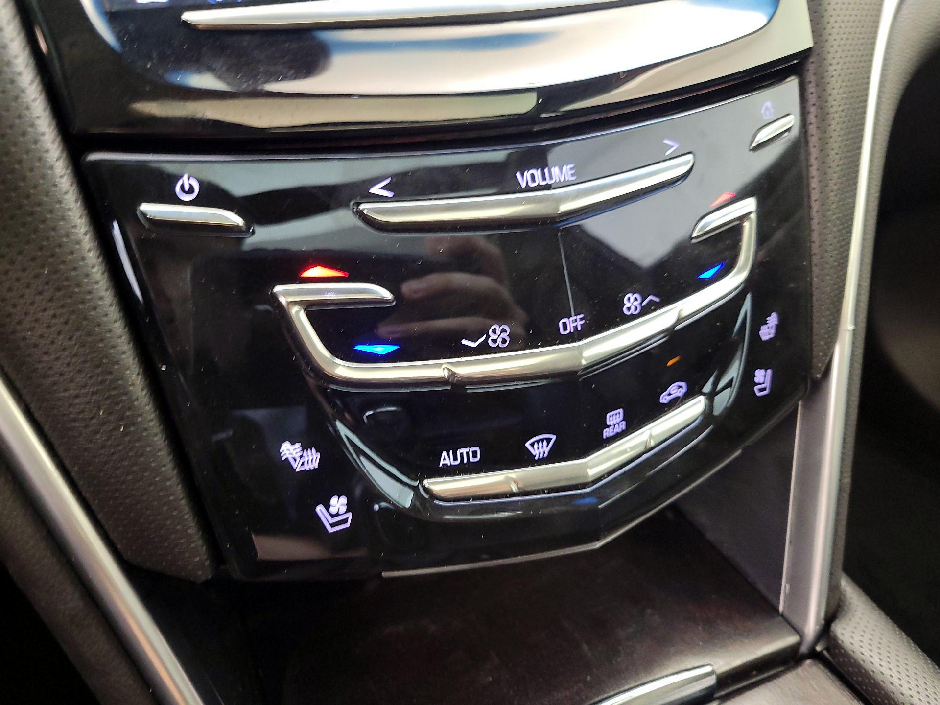 Thumbnail: 2019 Cadillac XTS - 17