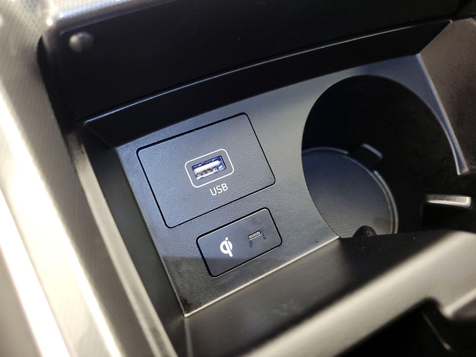 Thumbnail: 2023 Hyundai Santa Fe - 19