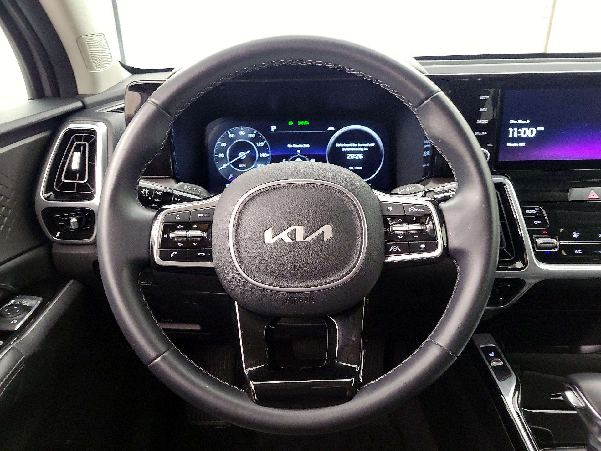 Thumbnail: 2023 Kia Sorento - 10