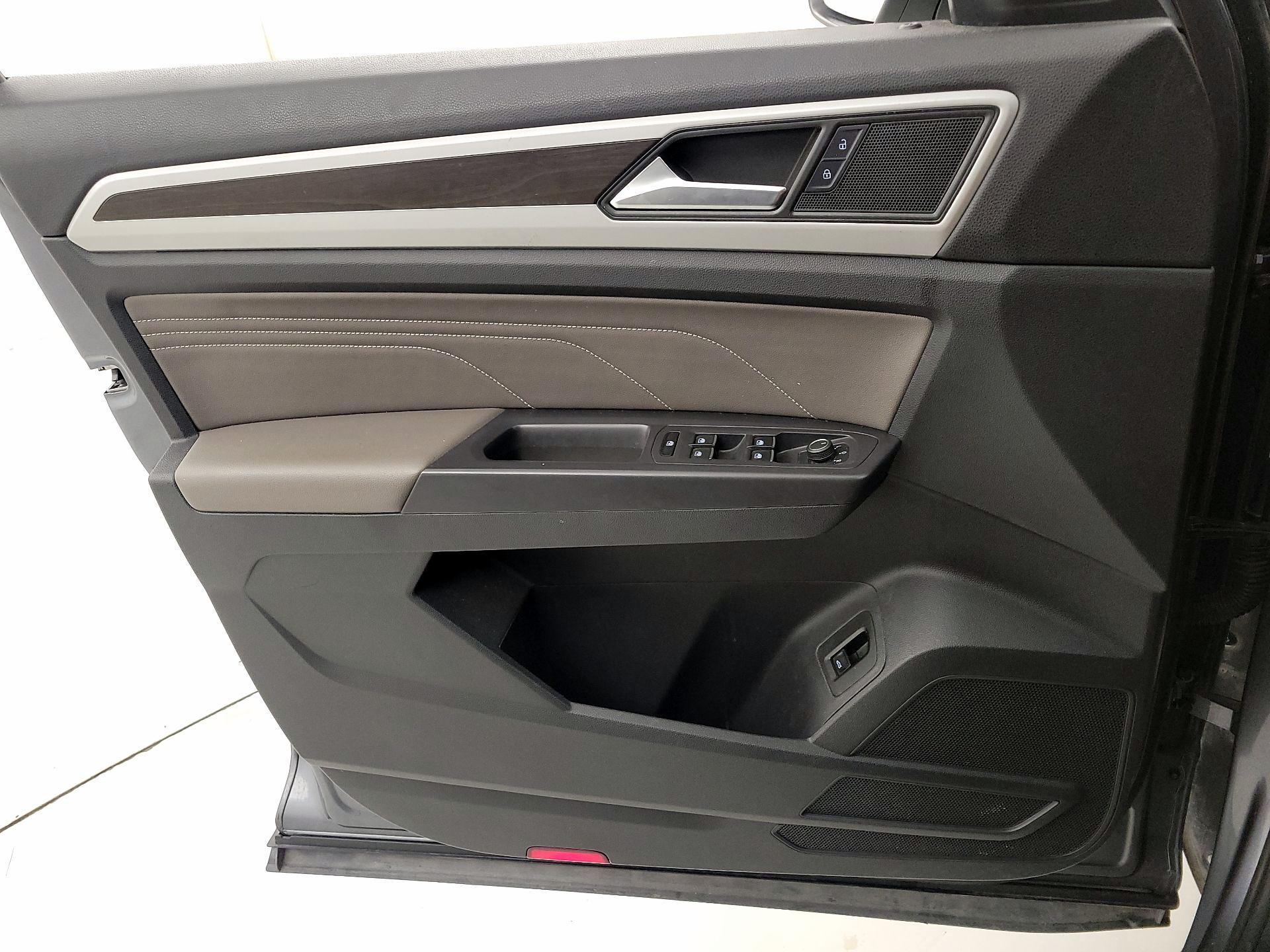 Thumbnail: 2021 Volkswagen Atlas - 12