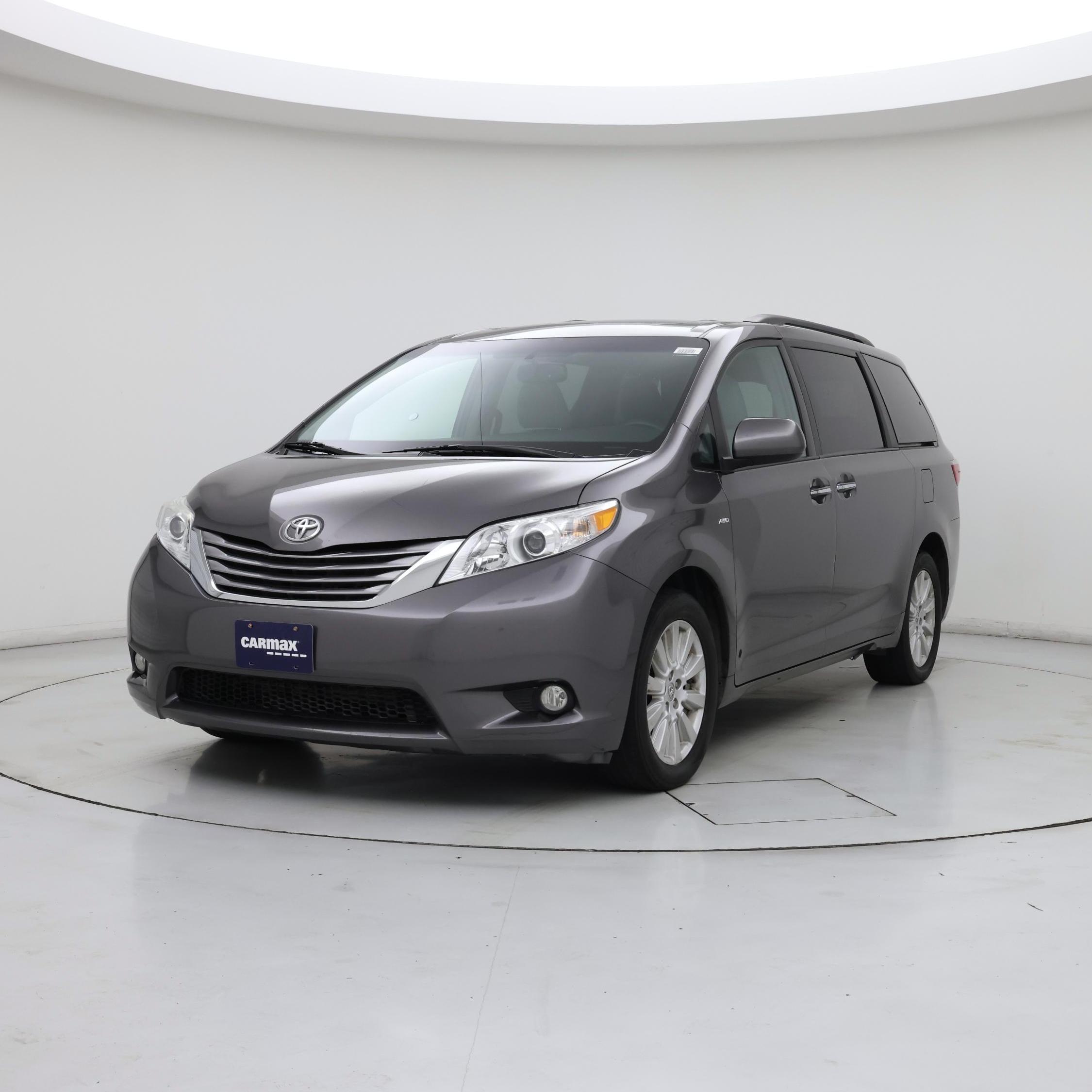Thumbnail: 2017 Toyota Sienna - 4