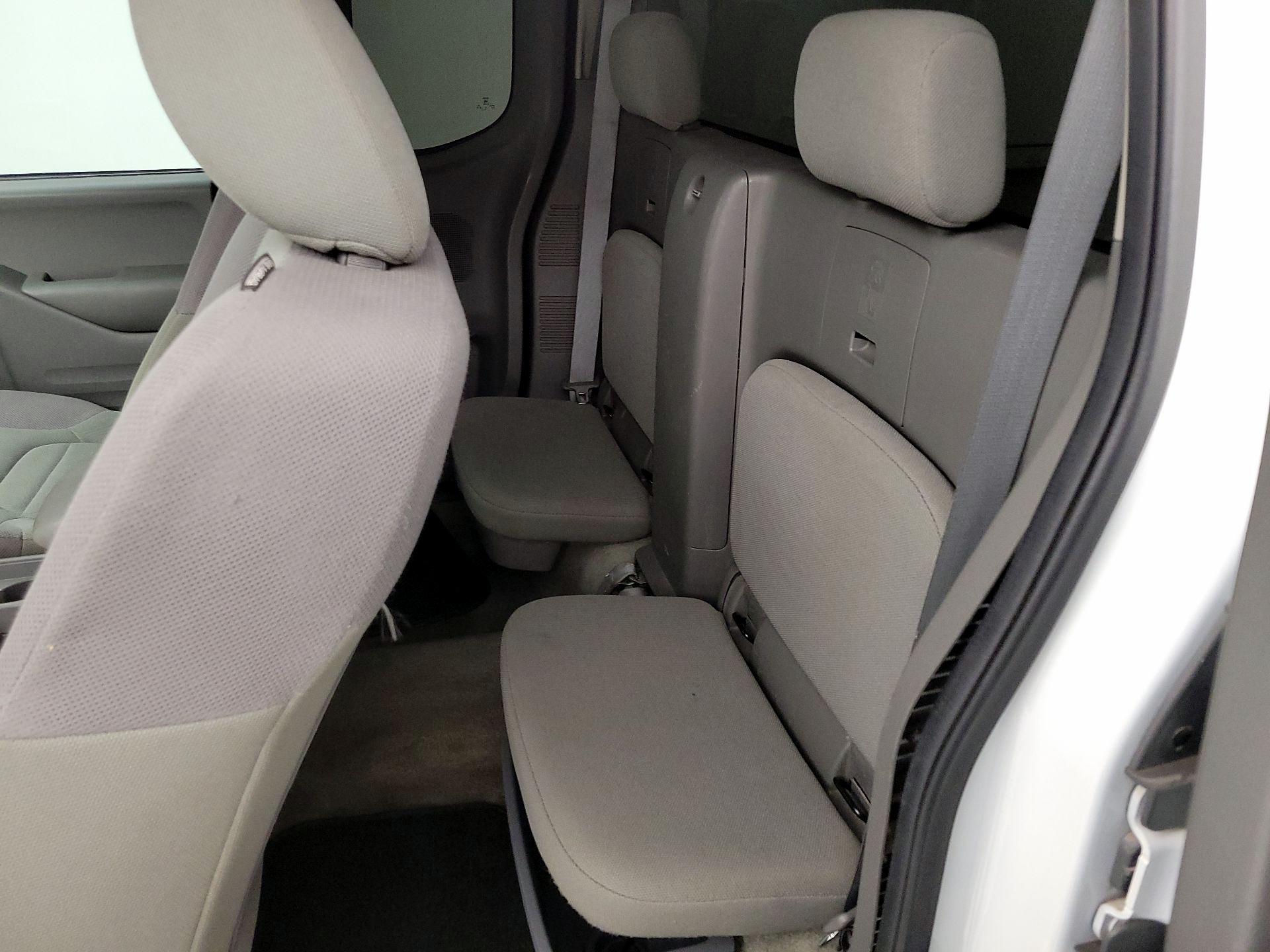 Thumbnail: 2016 Nissan Frontier - 18